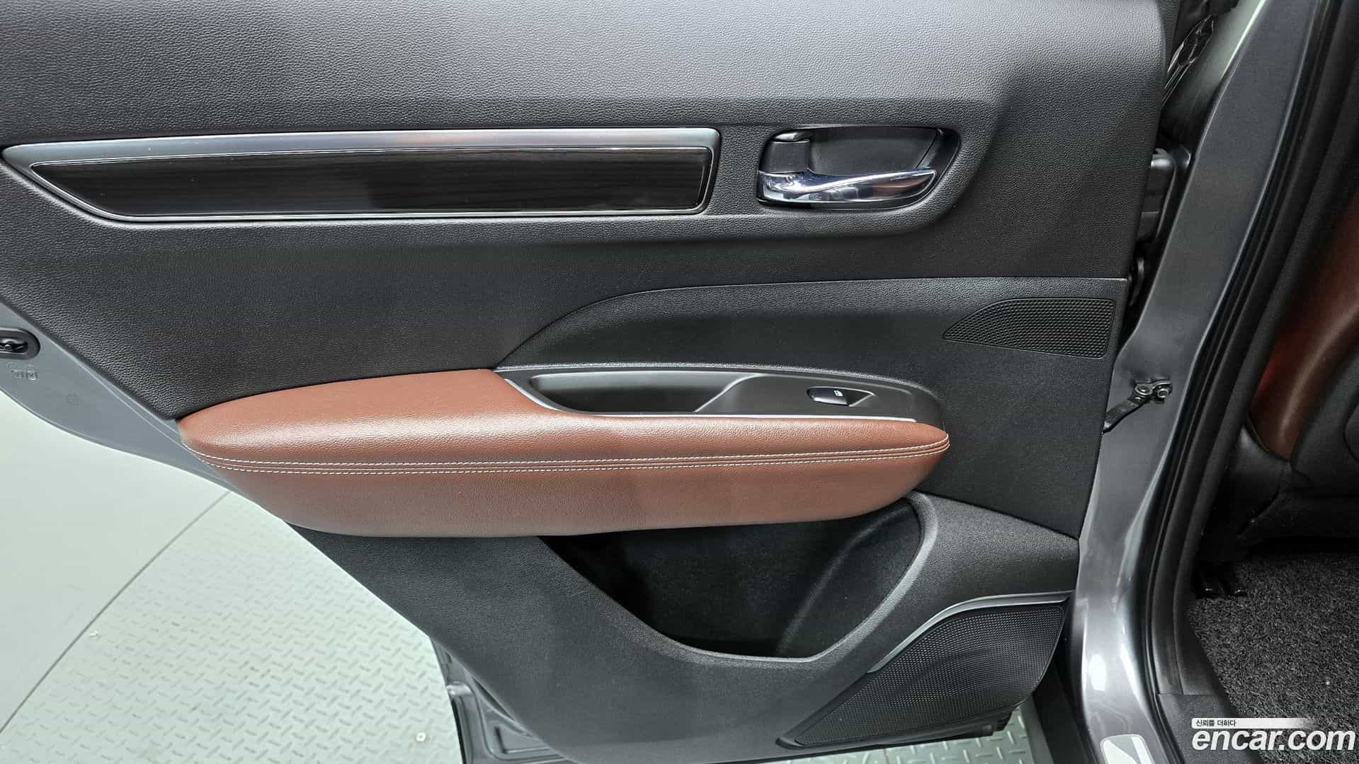 QM6 Renault Korea 2019.0-INNER-035