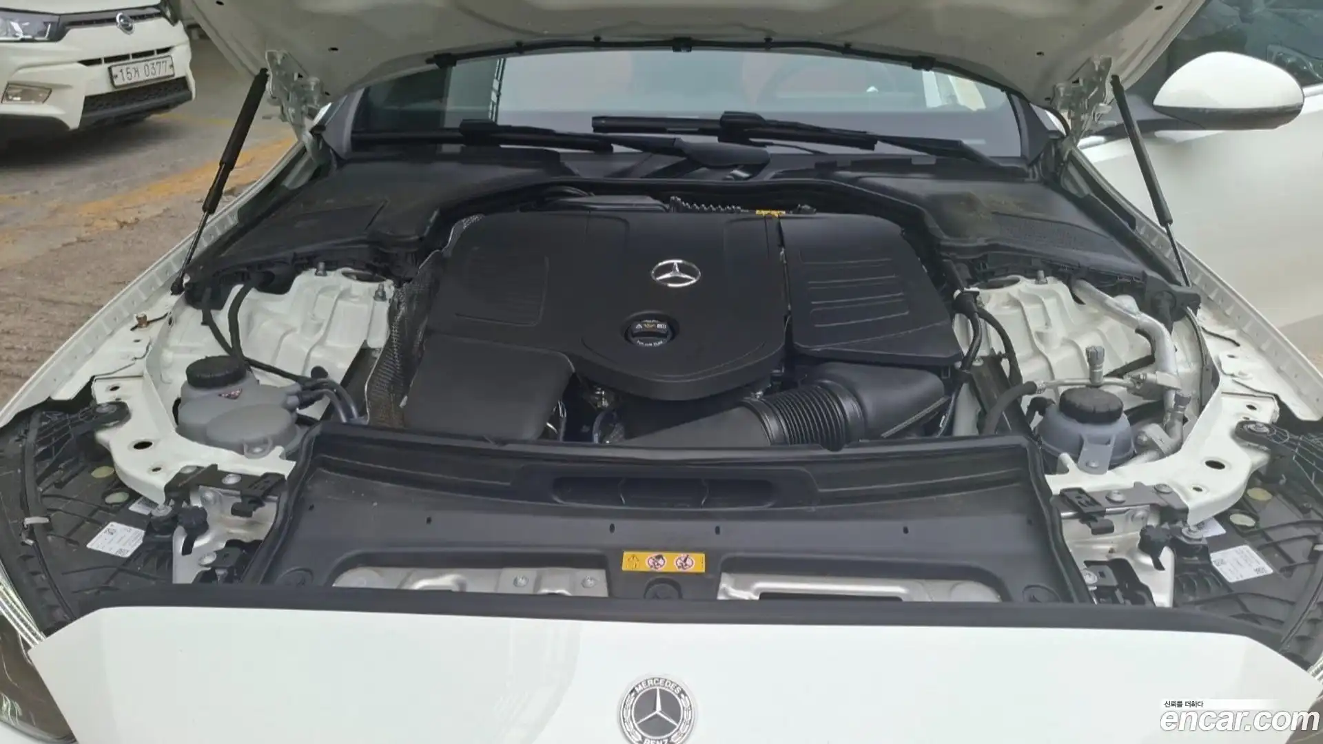 C-Class Mercedes-Benz 2025.4-OUTER-006