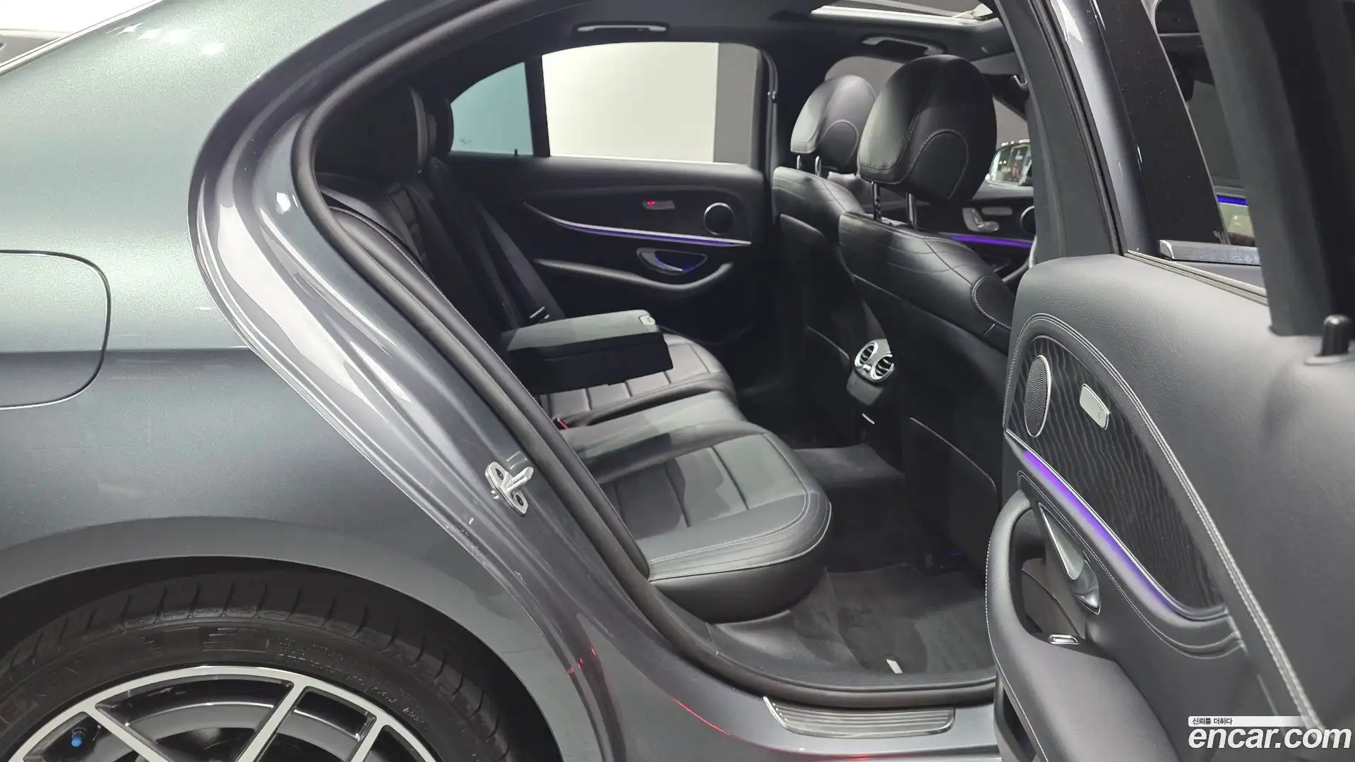 E-Class Mercedes-Benz 2021.7-OPTION-015