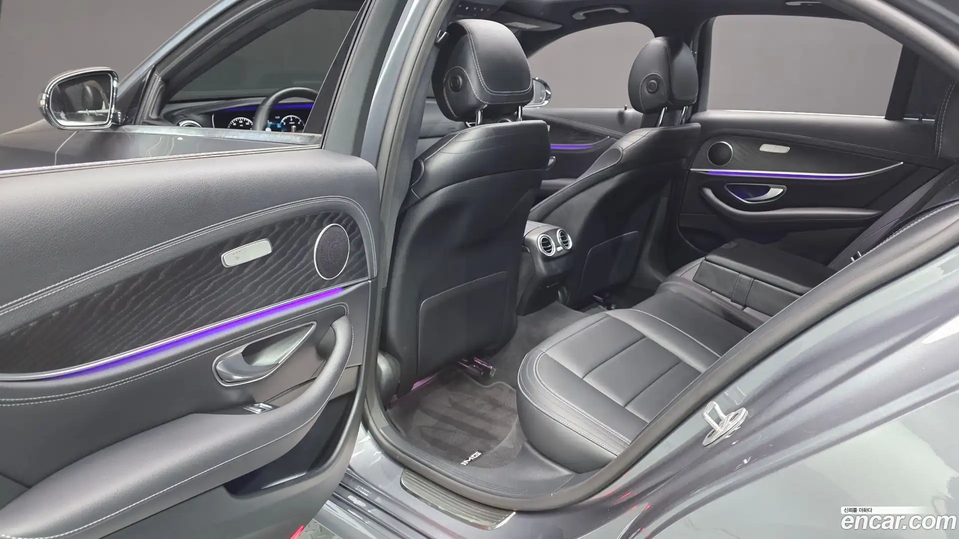 E-Class Mercedes-Benz 2021.7-OPTION-016