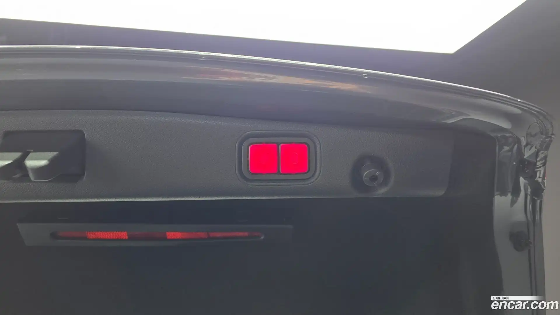 E-Class Mercedes-Benz 2021.7-OPTION-021