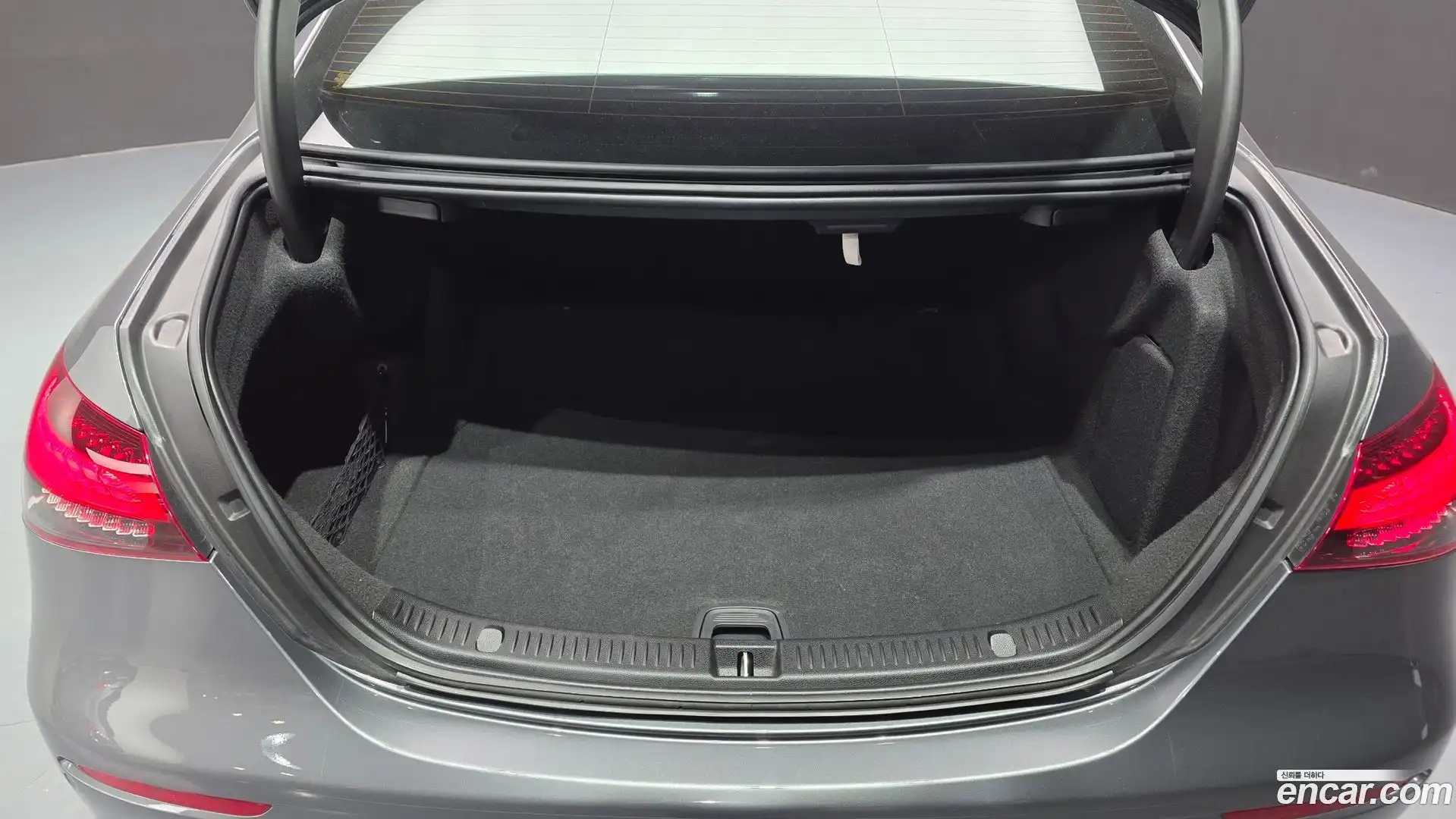 E-Class Mercedes-Benz 2021.7-OPTION-022