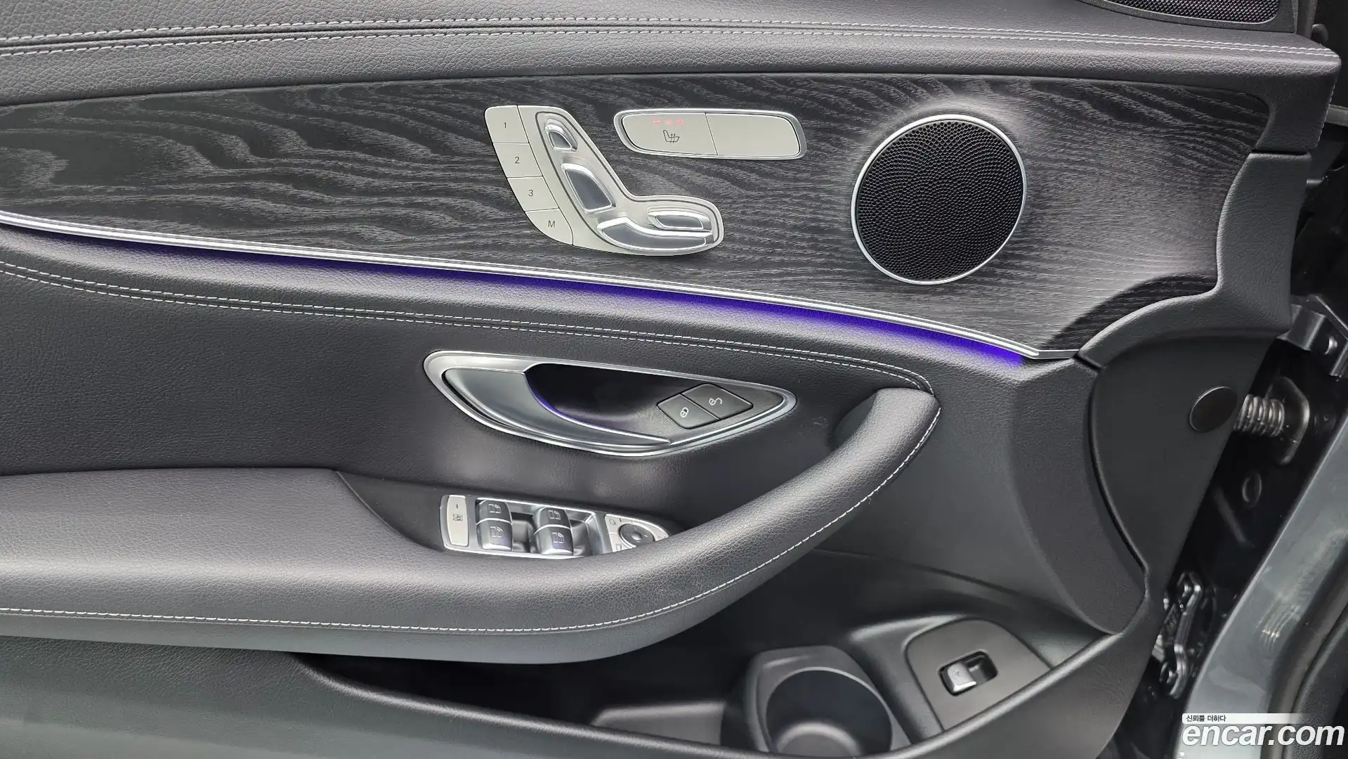 E-Class Mercedes-Benz 2021.7-OPTION-023