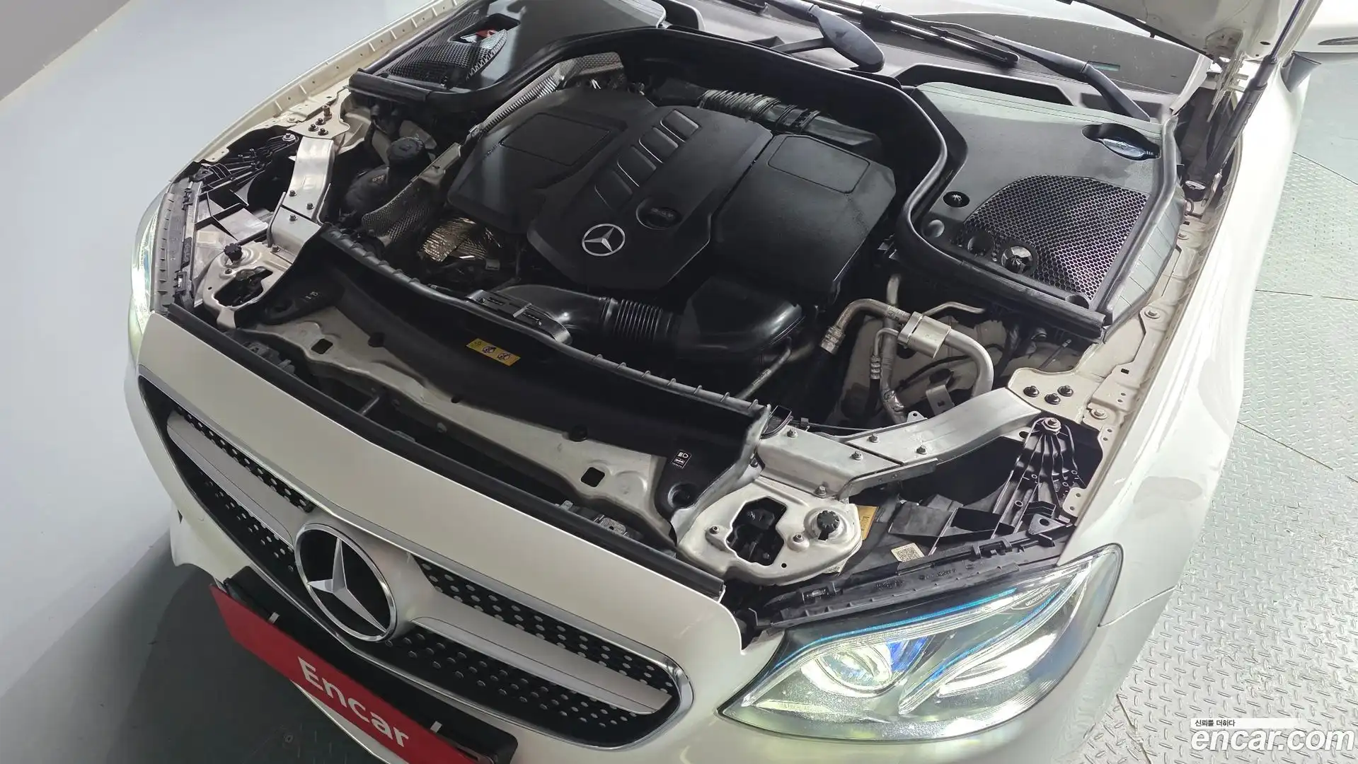 E-Class Mercedes-Benz 2018.11-OUTER-006