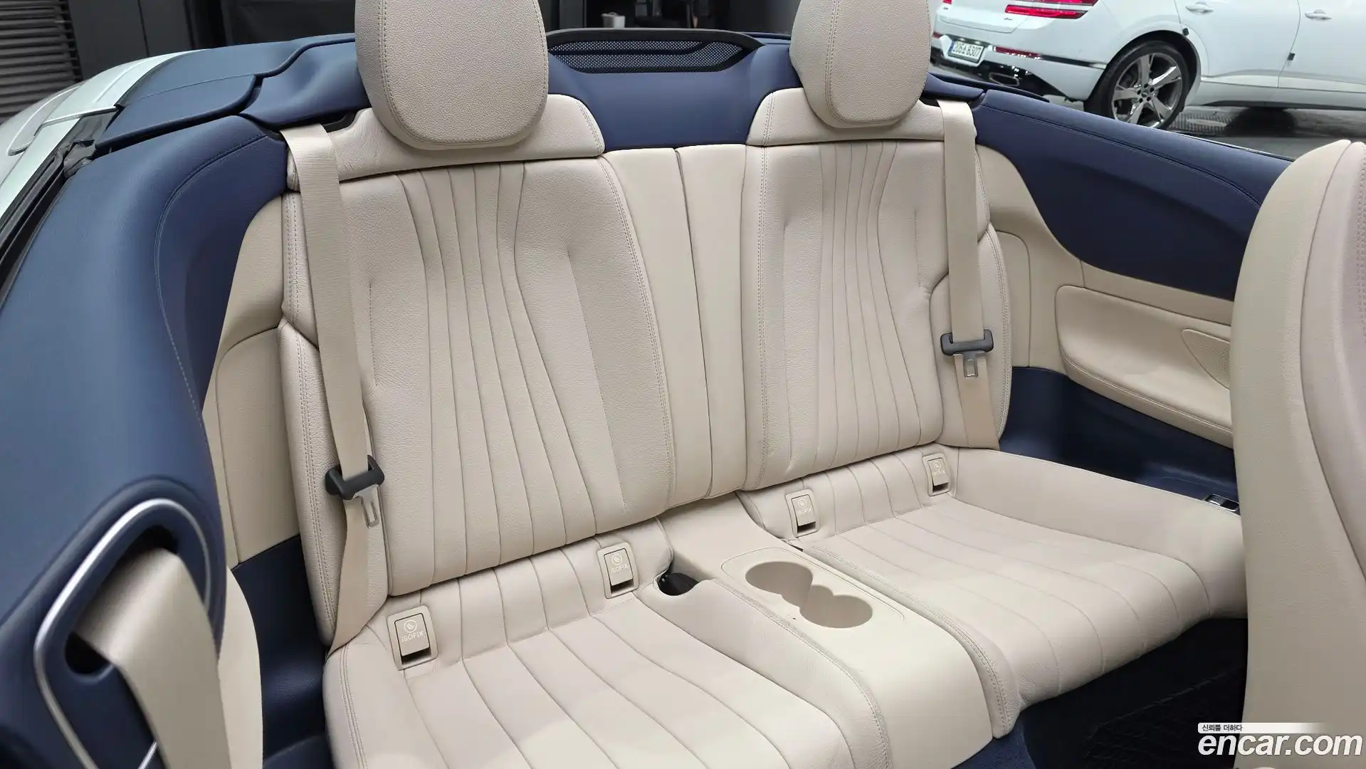 E-Class Mercedes-Benz 2018.11-OPTION-015