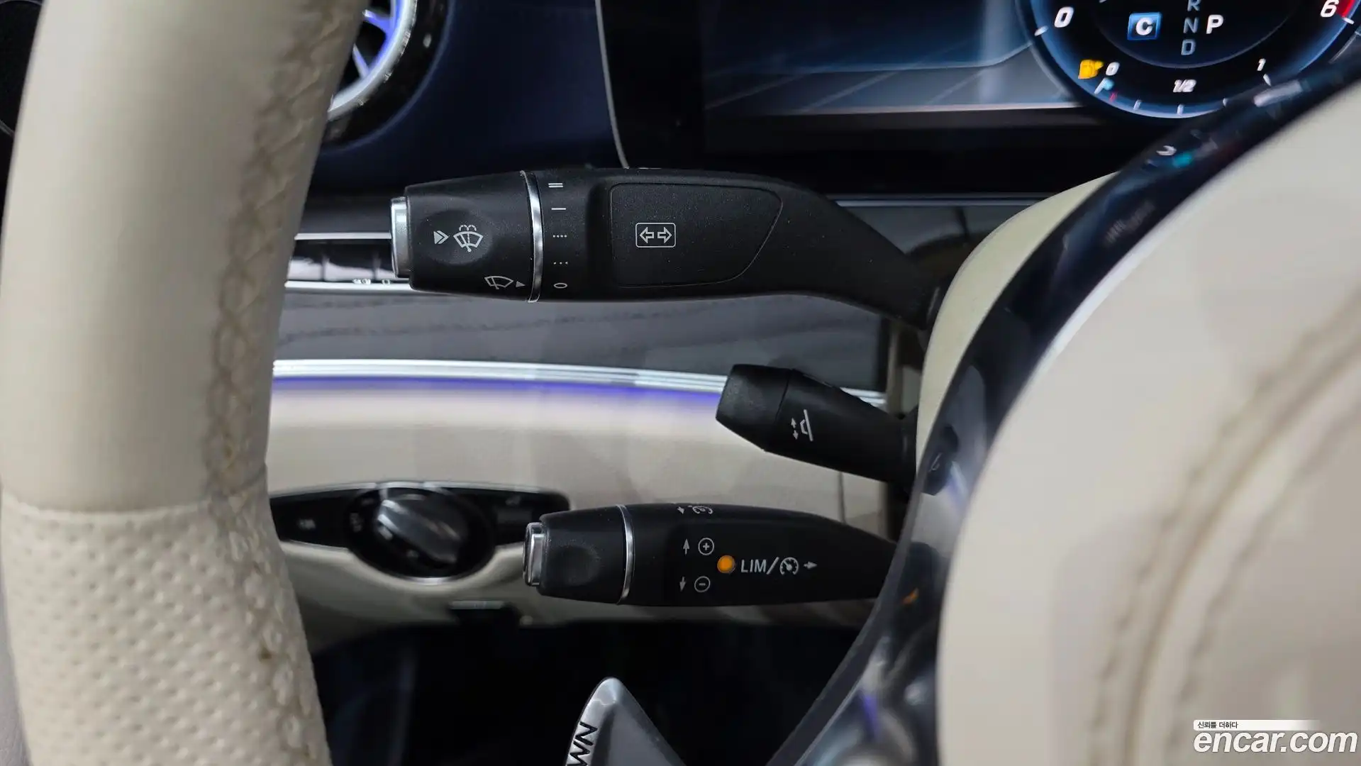 E-Class Mercedes-Benz 2018.11-OPTION-021