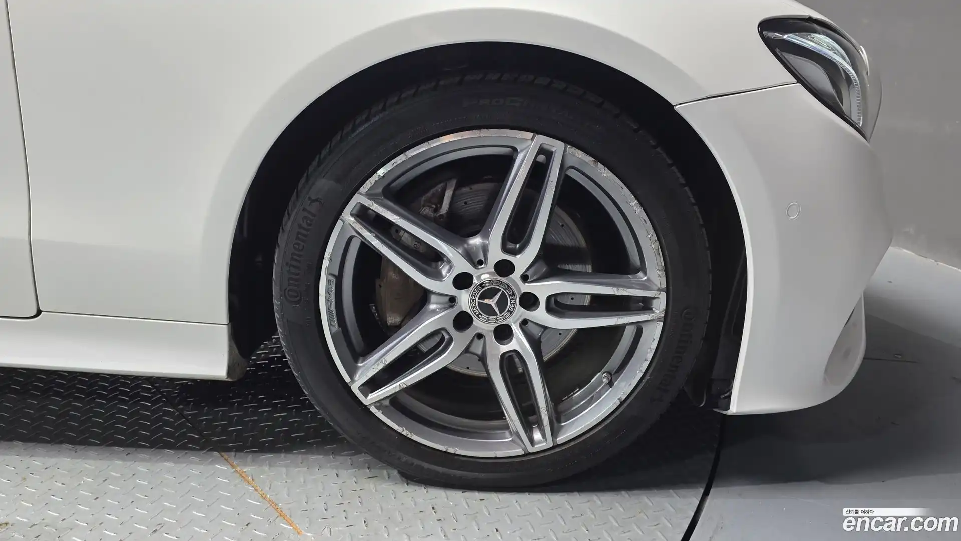 E-Class Mercedes-Benz 2018.11-OUTER-031