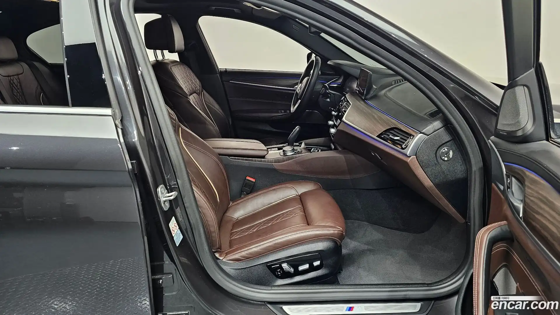 5-Series BMW 2020.8-INNER-036