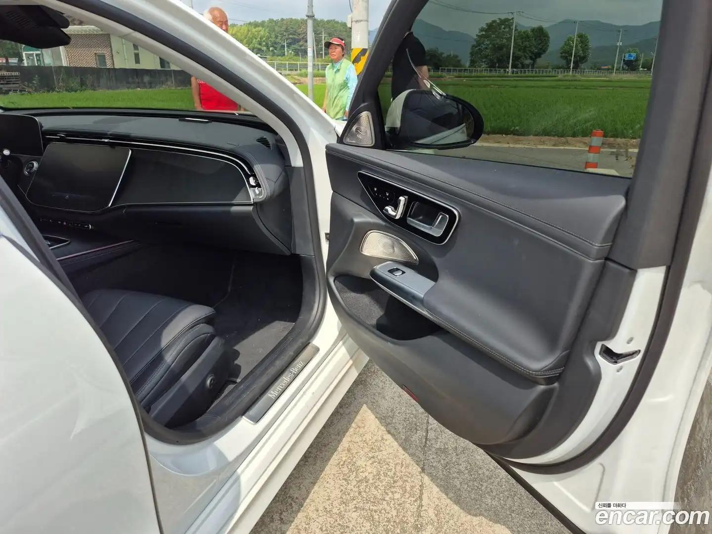 E-Class Mercedes-Benz 2025.5-OUTER-005