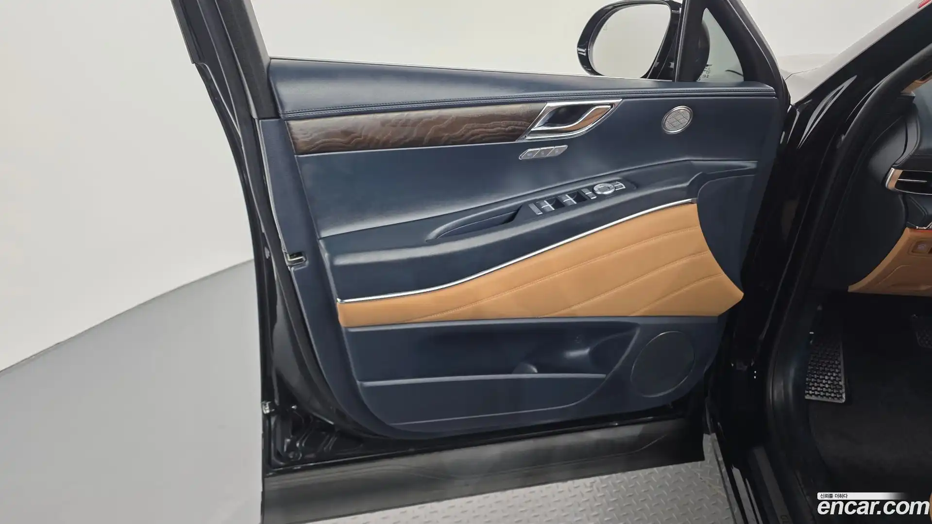 GV80 Genesis 2022.3-INNER-035