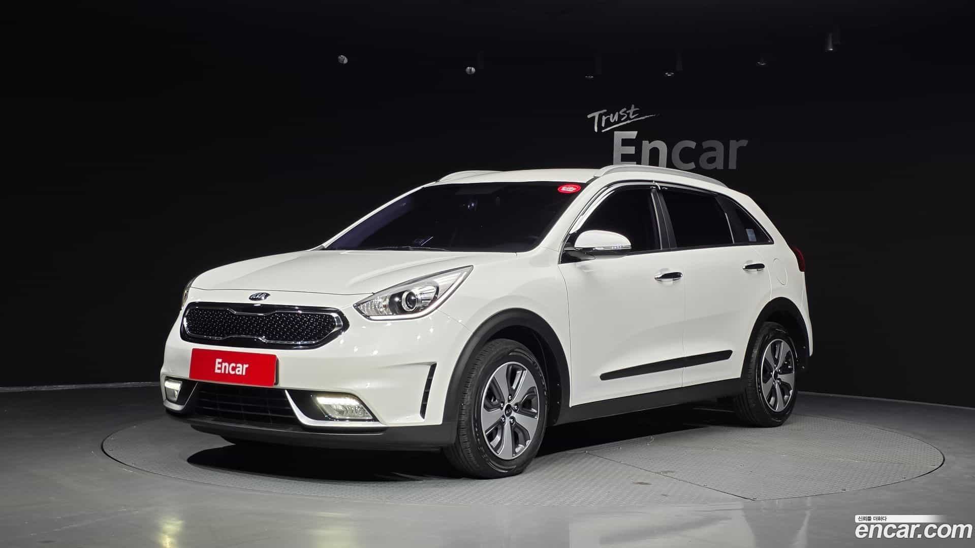 Niro Kia 2016.9-OUTER-001