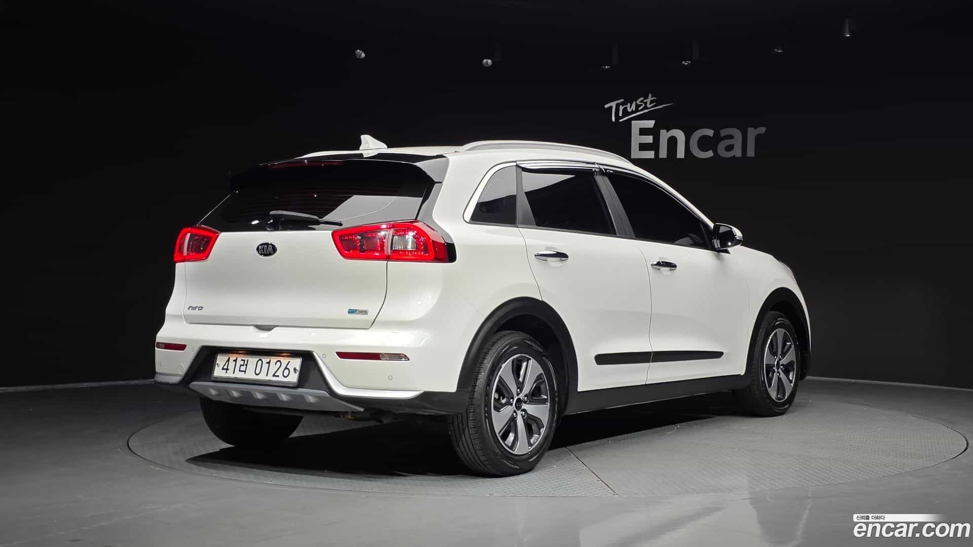 Niro Kia 2016.9-OUTER-002