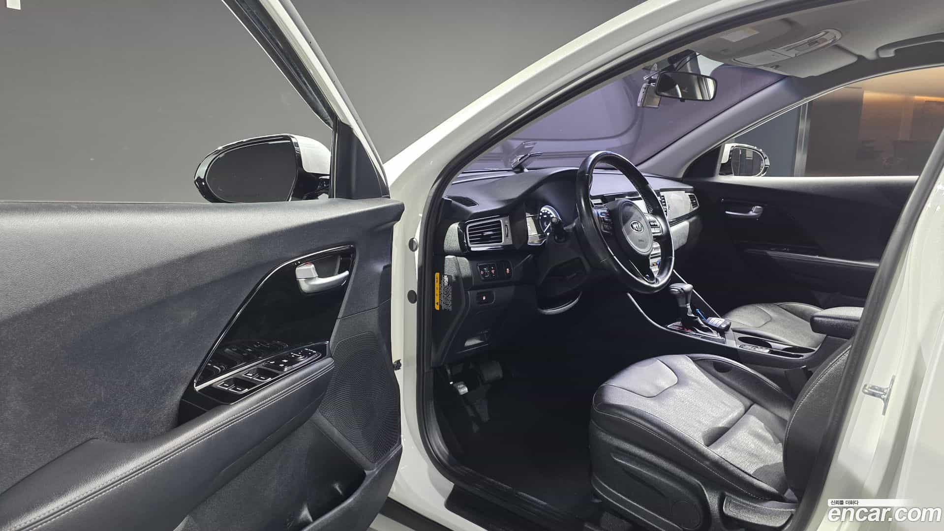 Niro Kia 2016.9-INNER-010