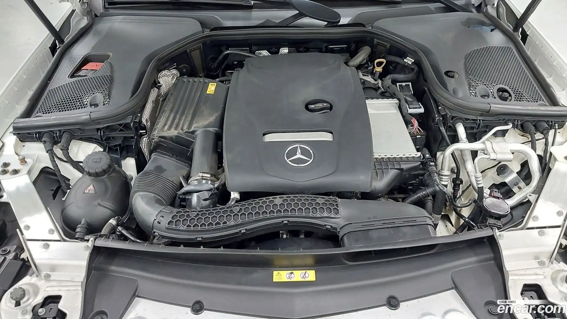 E-Class Mercedes-Benz 2018.2-OUTER-006