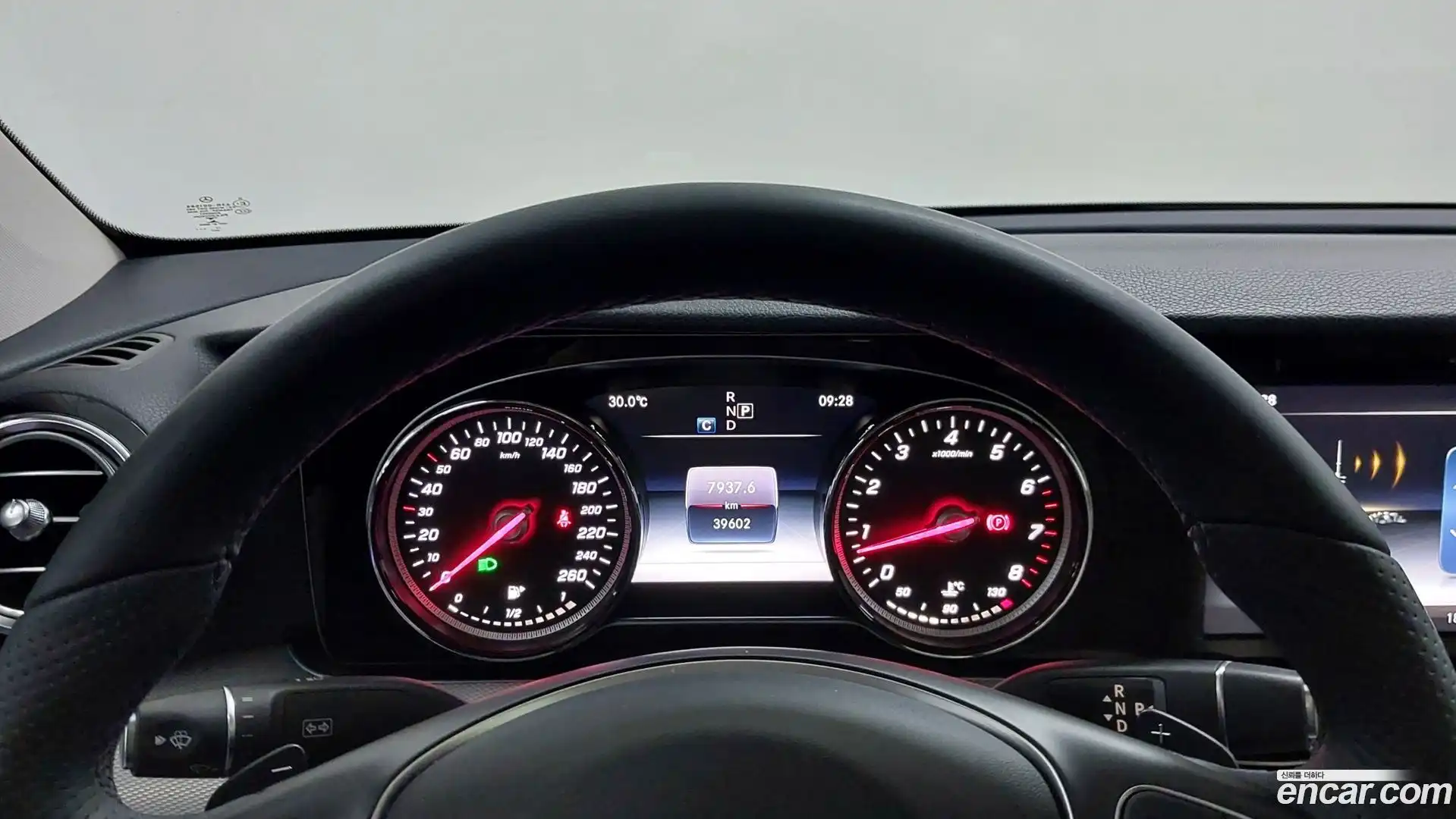 E-Class Mercedes-Benz 2018.2-INNER-008