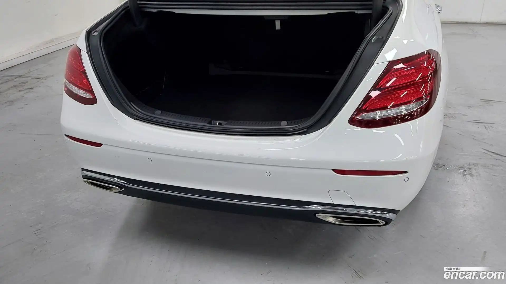 E-Class Mercedes-Benz 2018.2-OPTION-015