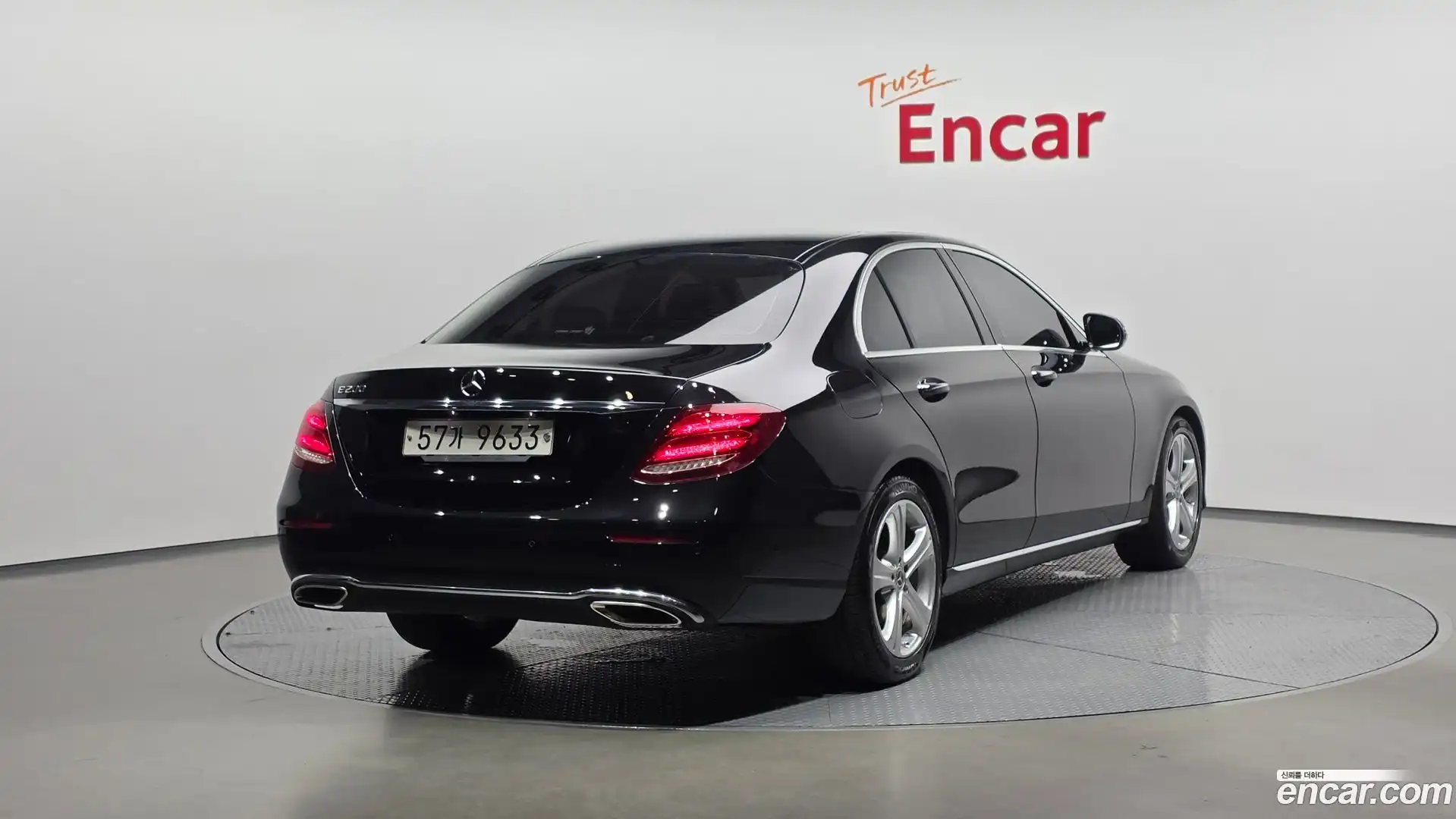 E-Class Mercedes-Benz 2018.2-OUTER-002