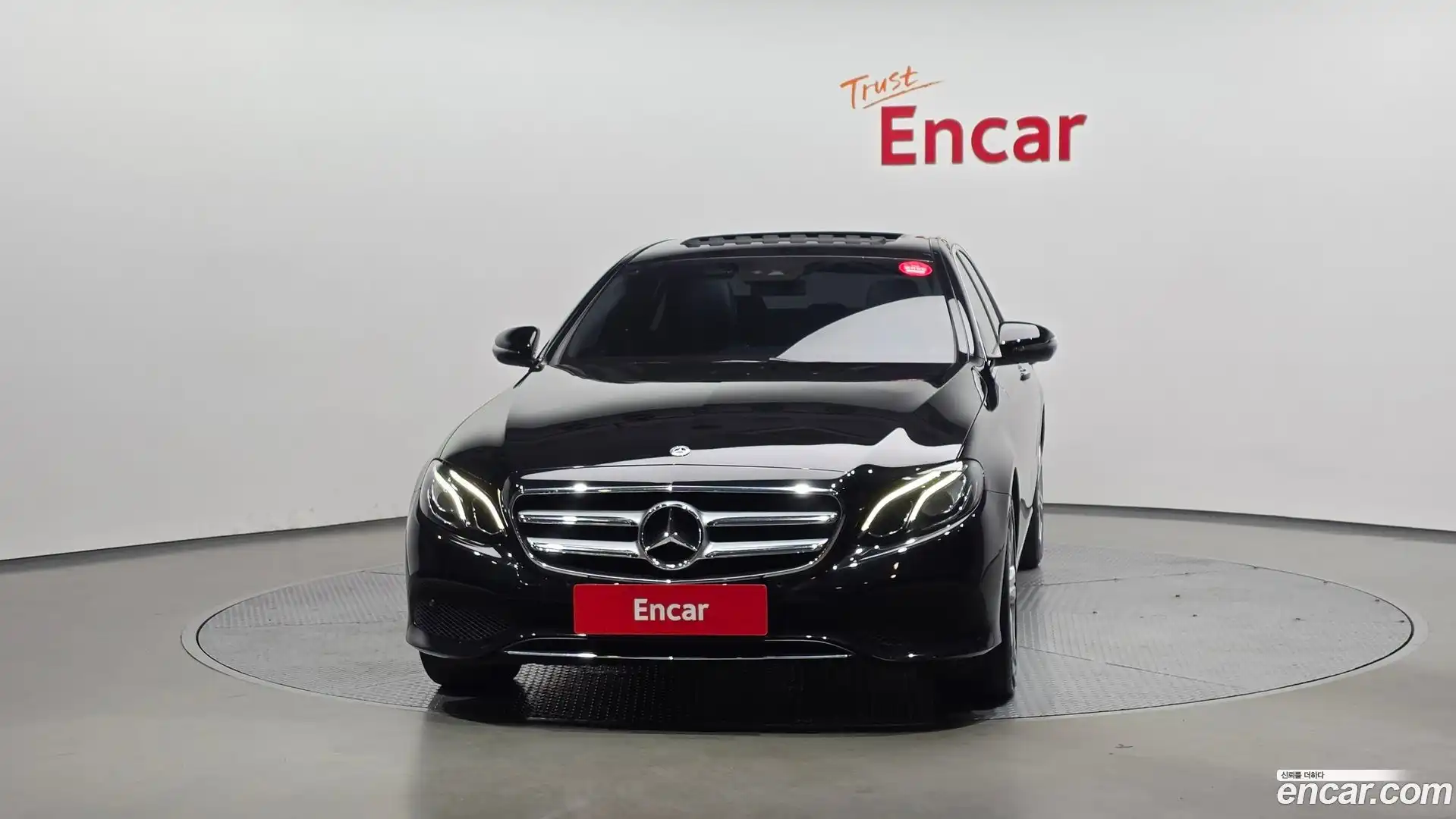 E-Class Mercedes-Benz 2018.2-OUTER-003