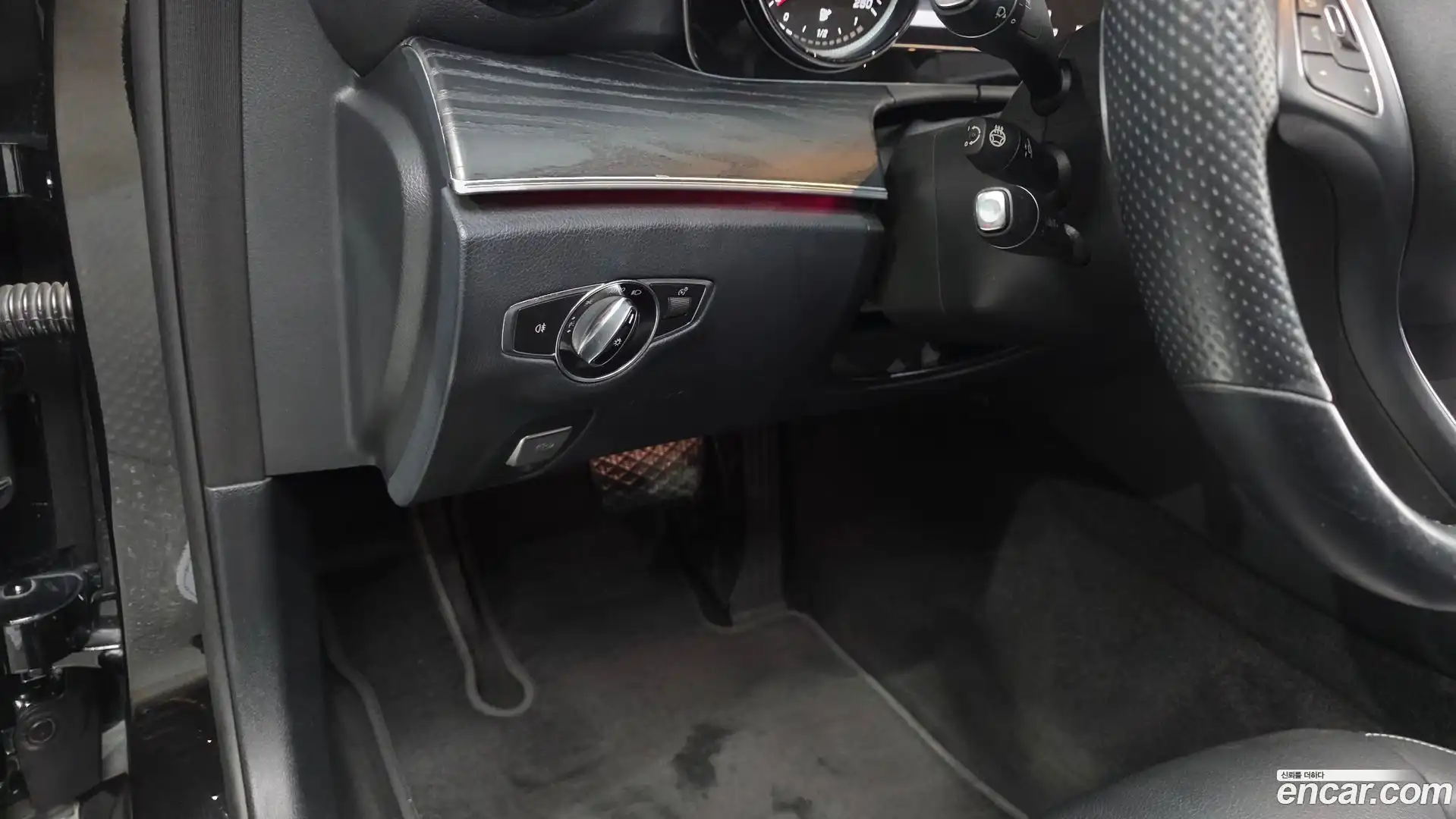 E-Class Mercedes-Benz 2018.2-OPTION-042