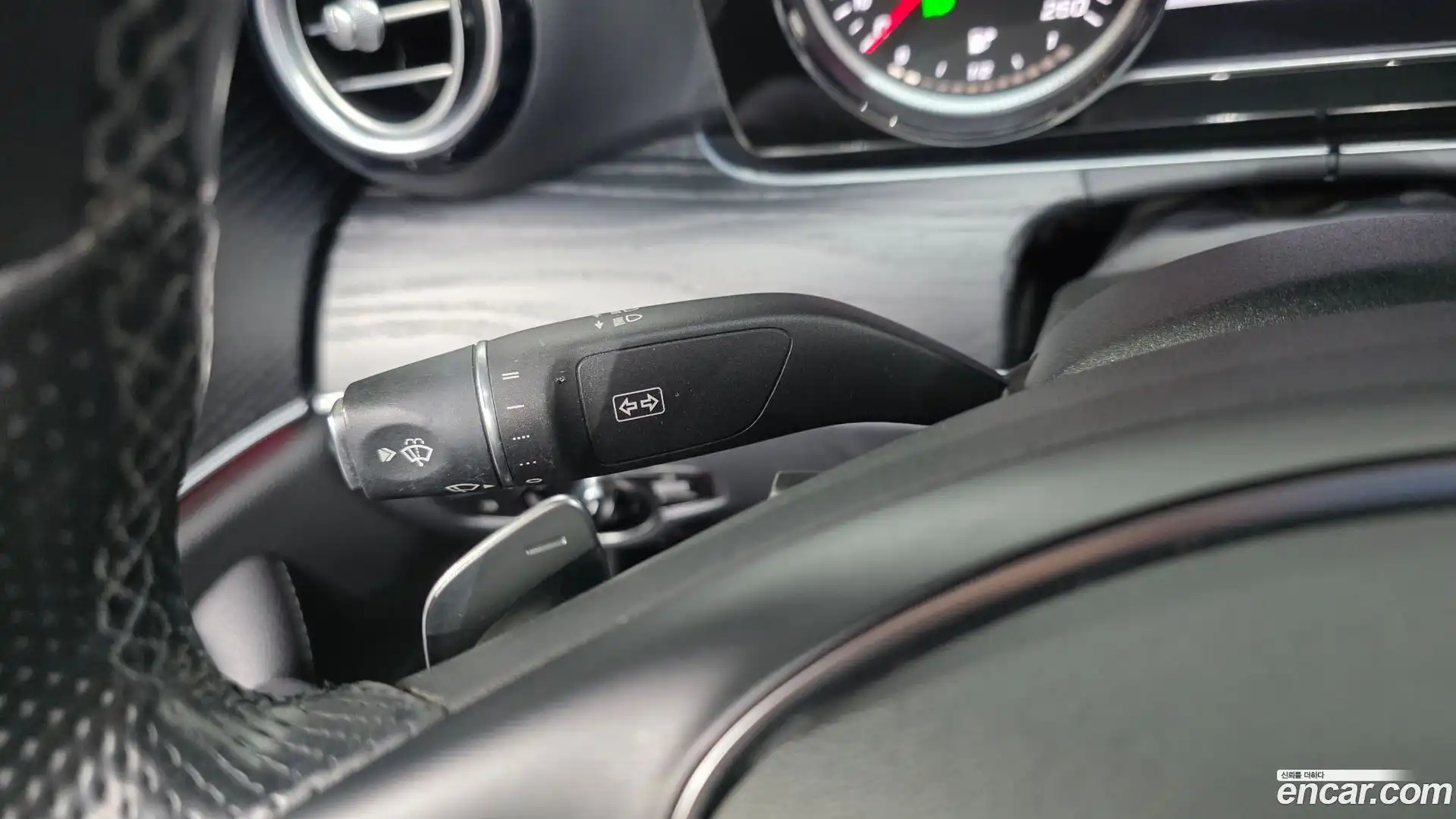 E-Class Mercedes-Benz 2018.2-OPTION-043