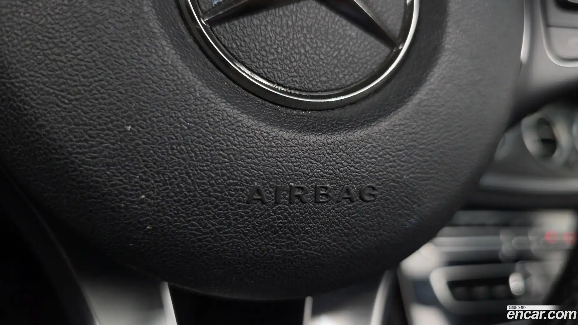 E-Class Mercedes-Benz 2018.2-OPTION-047