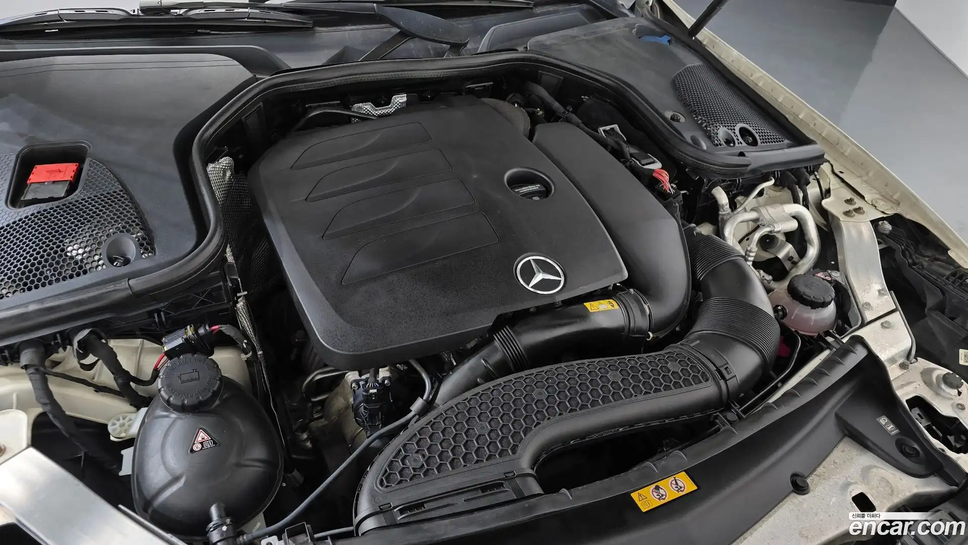 E-Class Mercedes-Benz 2019.8-OUTER-006