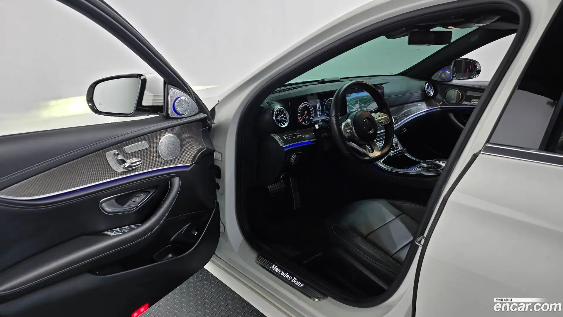 E-Class Mercedes-Benz 2019.8-INNER-010
