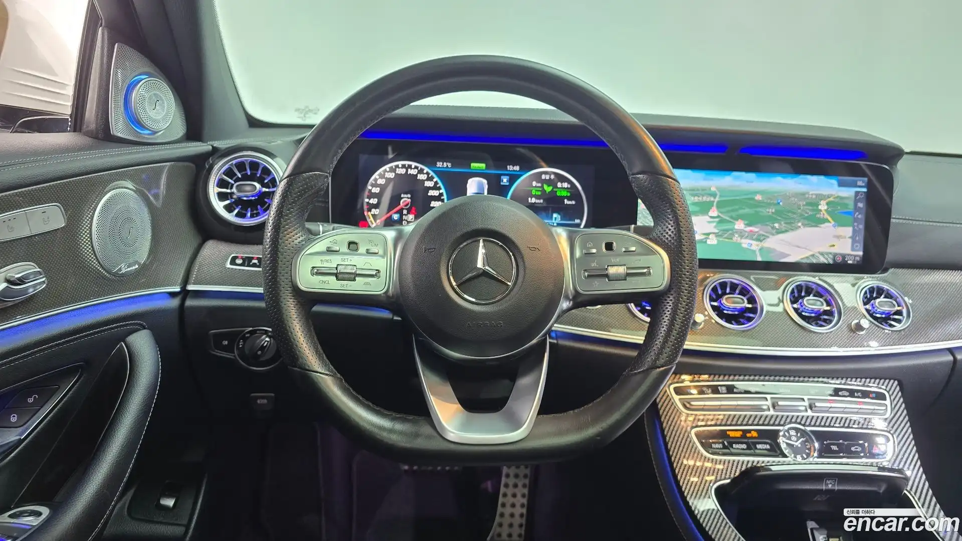 E-Class Mercedes-Benz 2019.8-OPTION-017