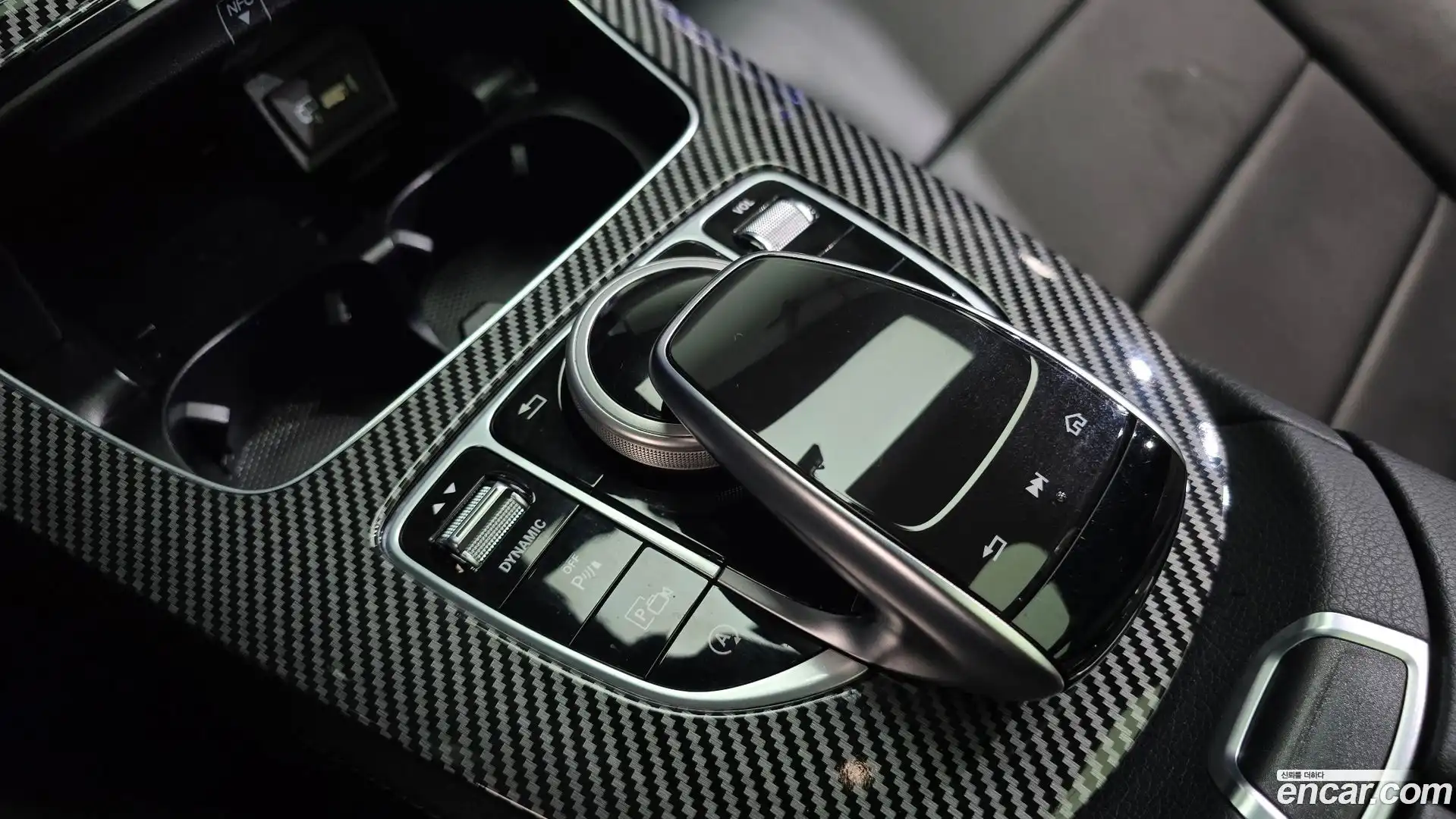 E-Class Mercedes-Benz 2019.8-OPTION-019