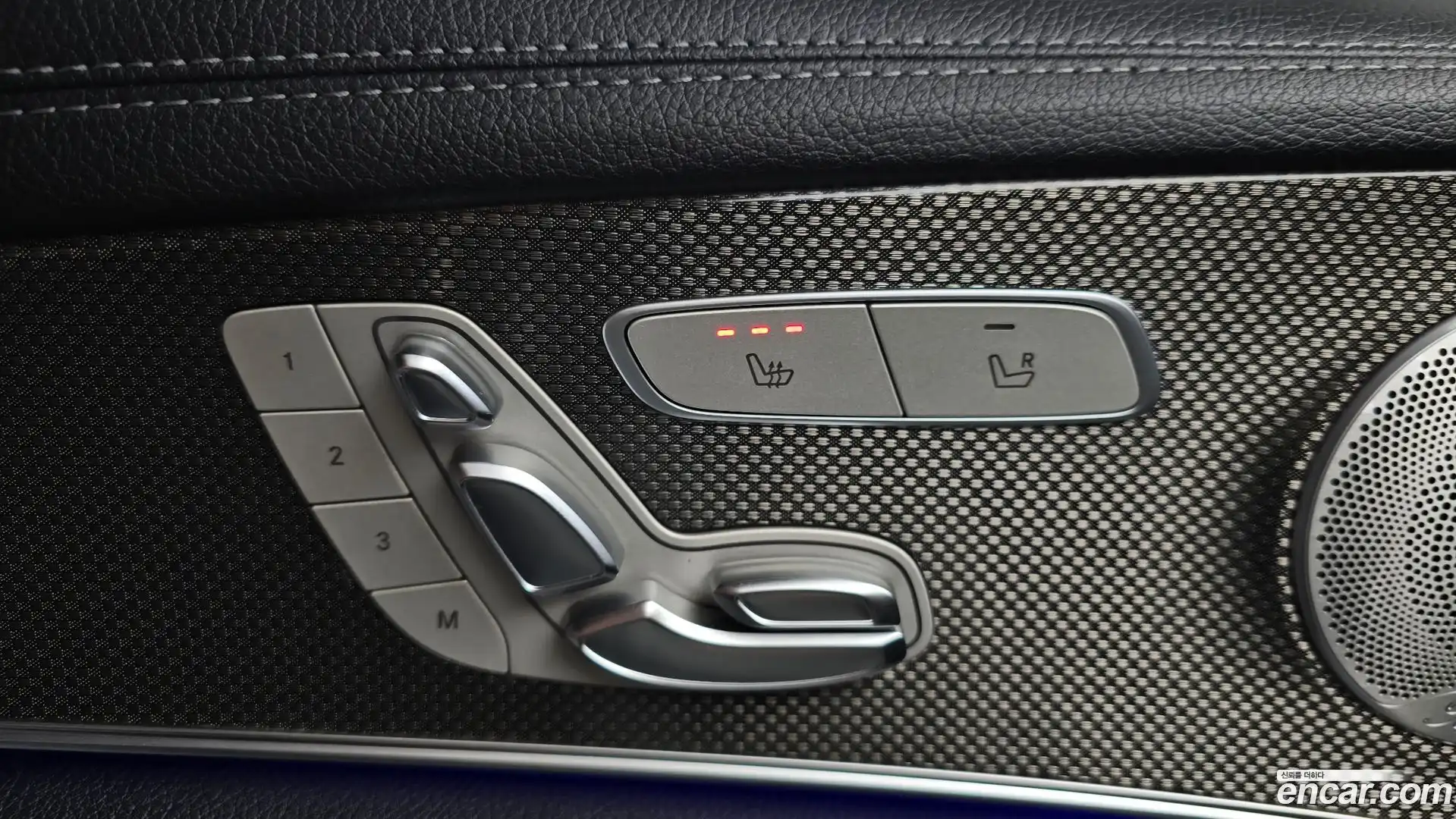 E-Class Mercedes-Benz 2019.8-OPTION-042