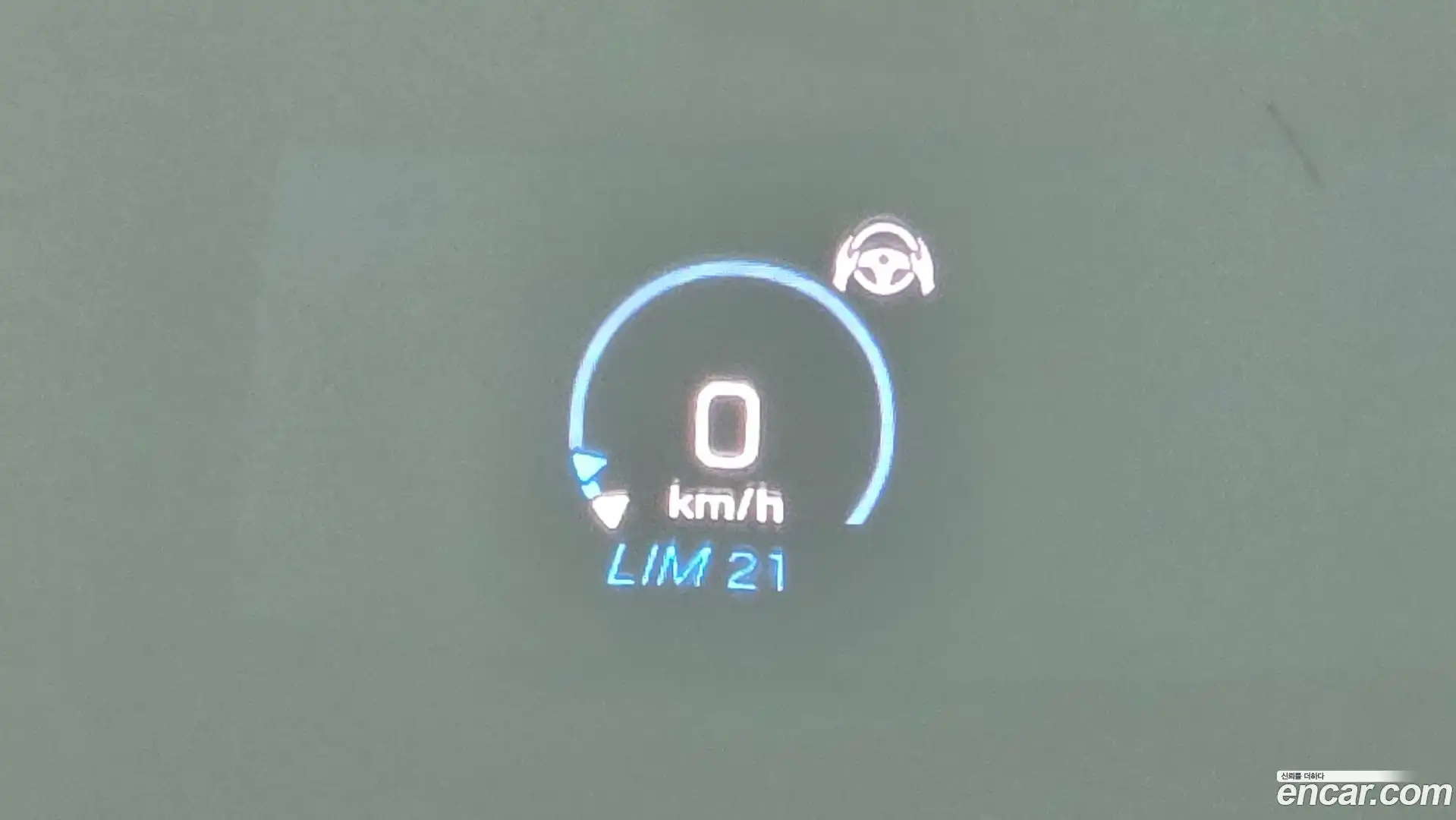 E-Class Mercedes-Benz 2019.8-OPTION-045