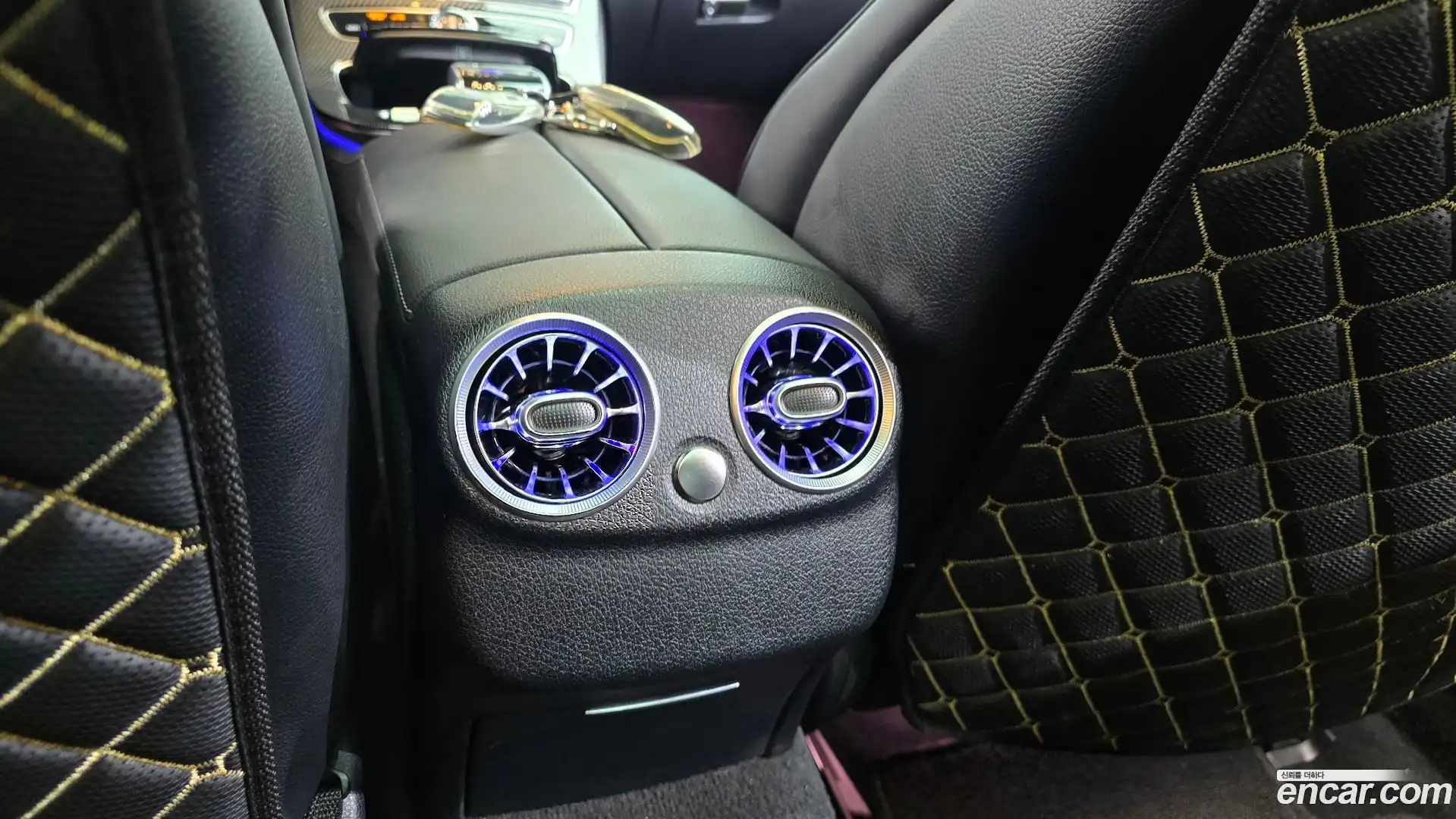 E-Class Mercedes-Benz 2019.8-OPTION-047