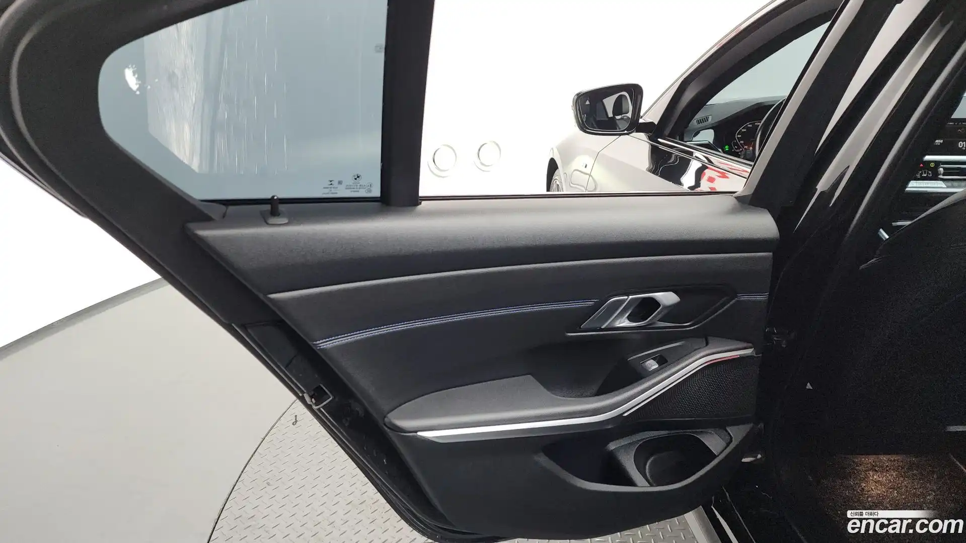 3-Series BMW 2021.8-INNER-035