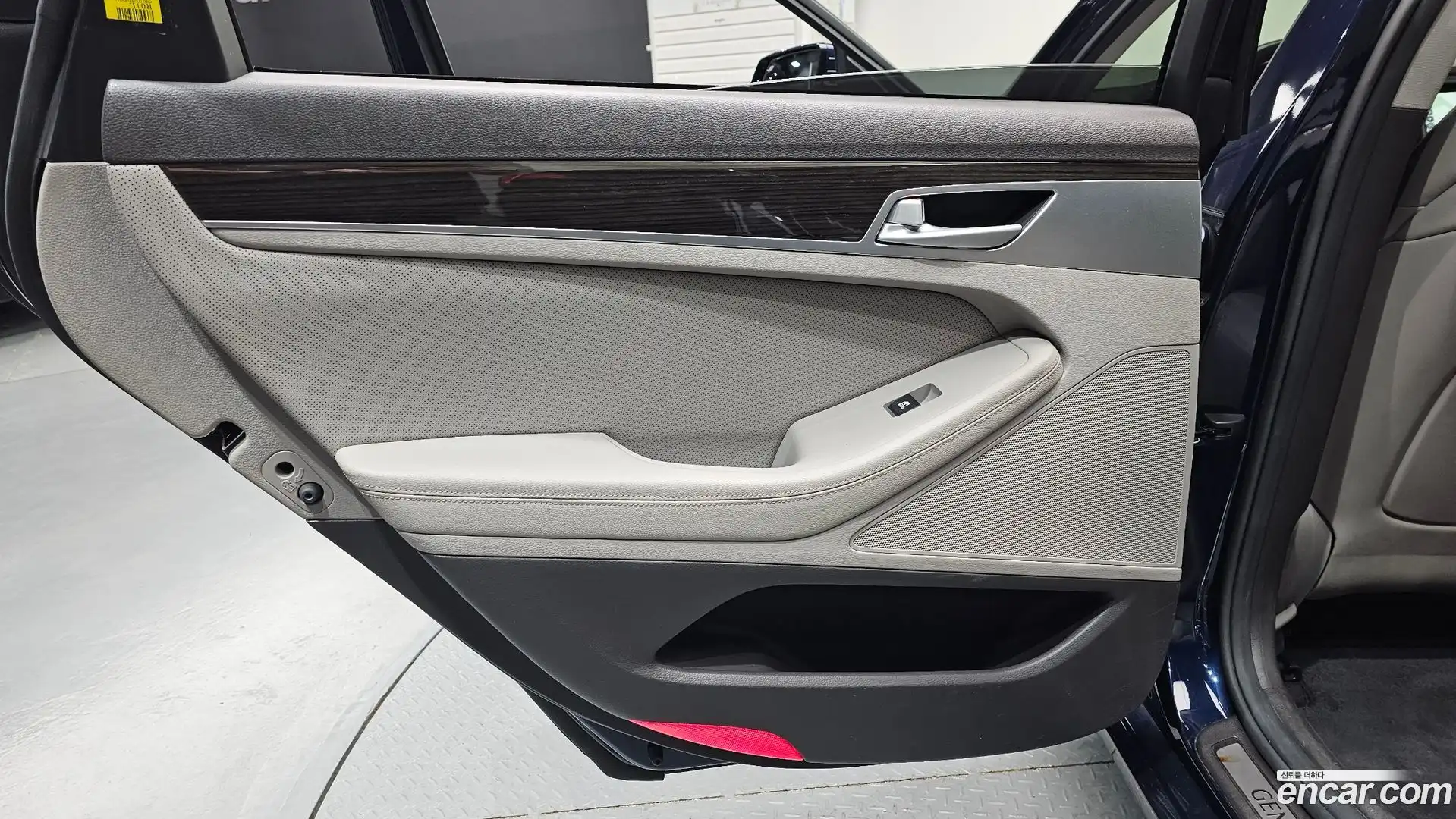 G80 Genesis 2019.9-INNER-035