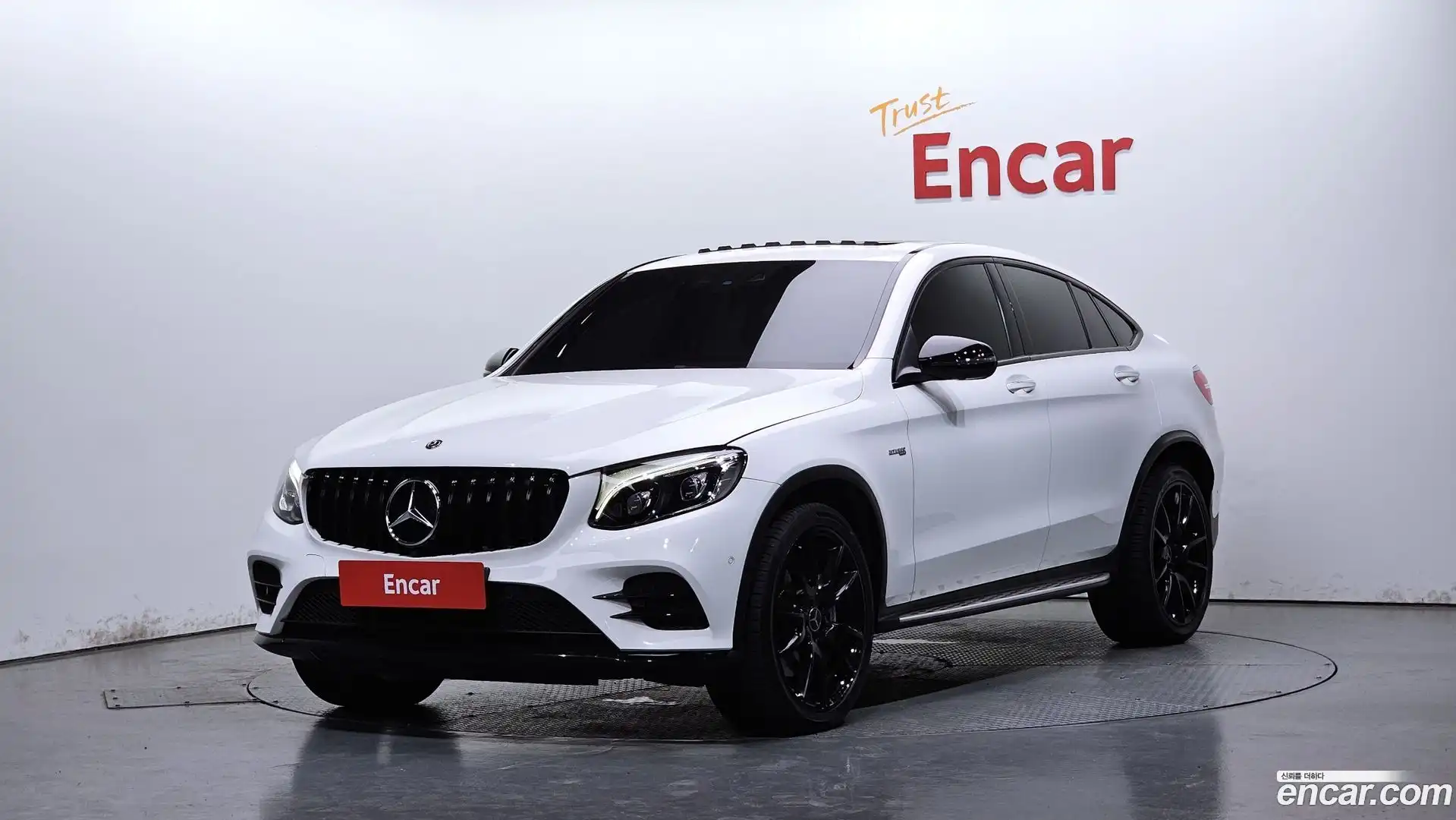 GLC-Class Mercedes-Benz 2019.11-OUTER-001