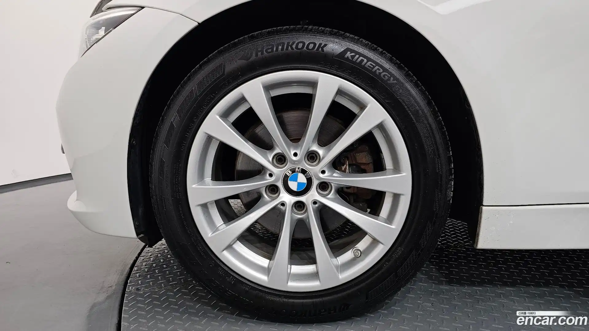 3-Series BMW 2018.1-OUTER-005