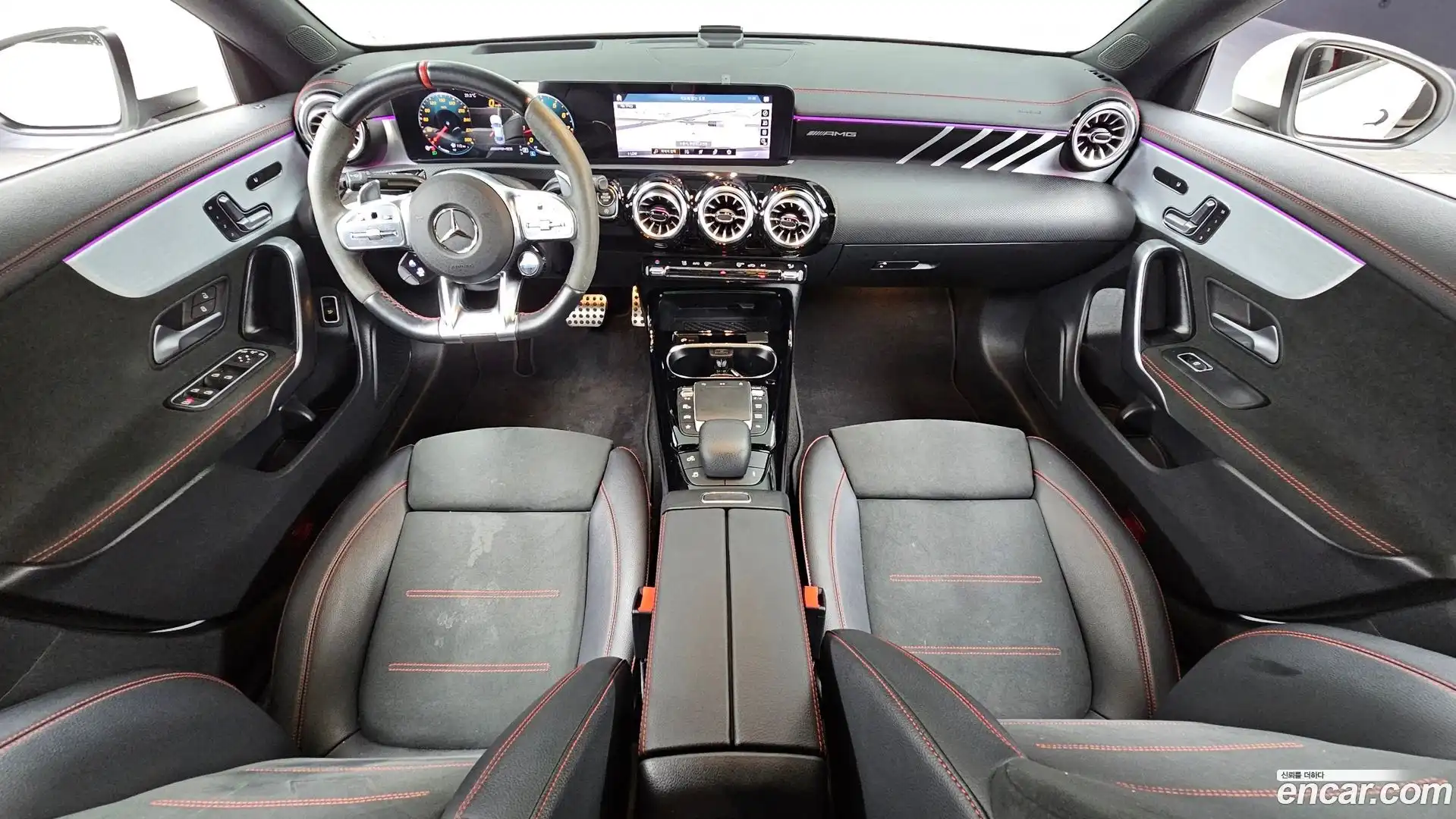 CLA-Class Mercedes-Benz 2021.8-INNER-007