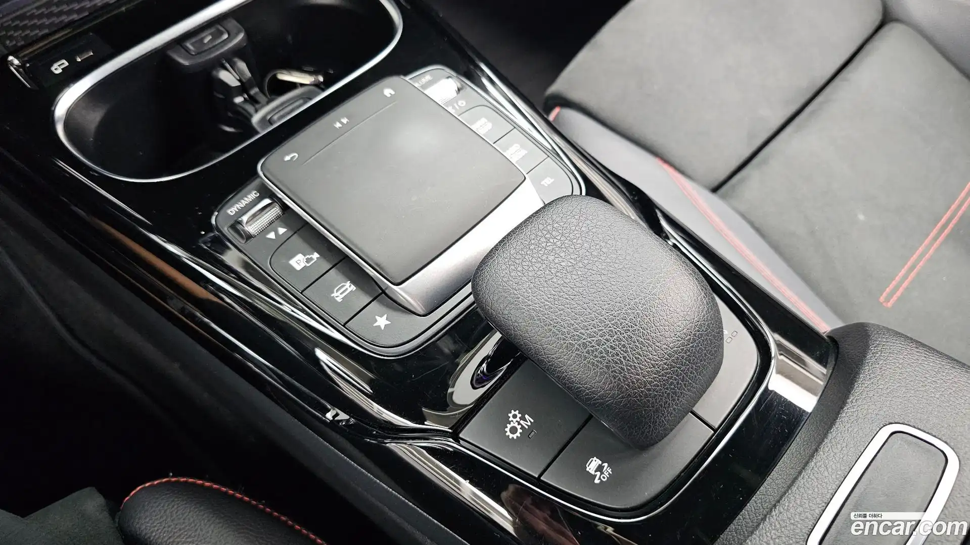 CLA-Class Mercedes-Benz 2021.8-OPTION-040