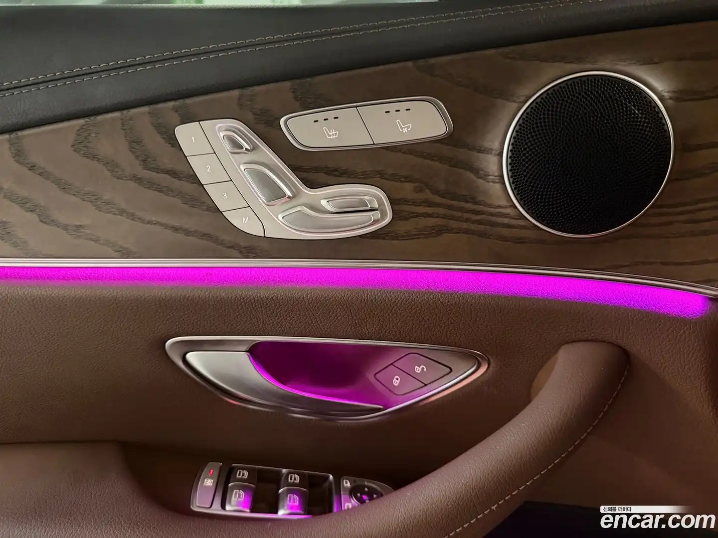 E-Class Mercedes-Benz 2022.5-OPTION-016