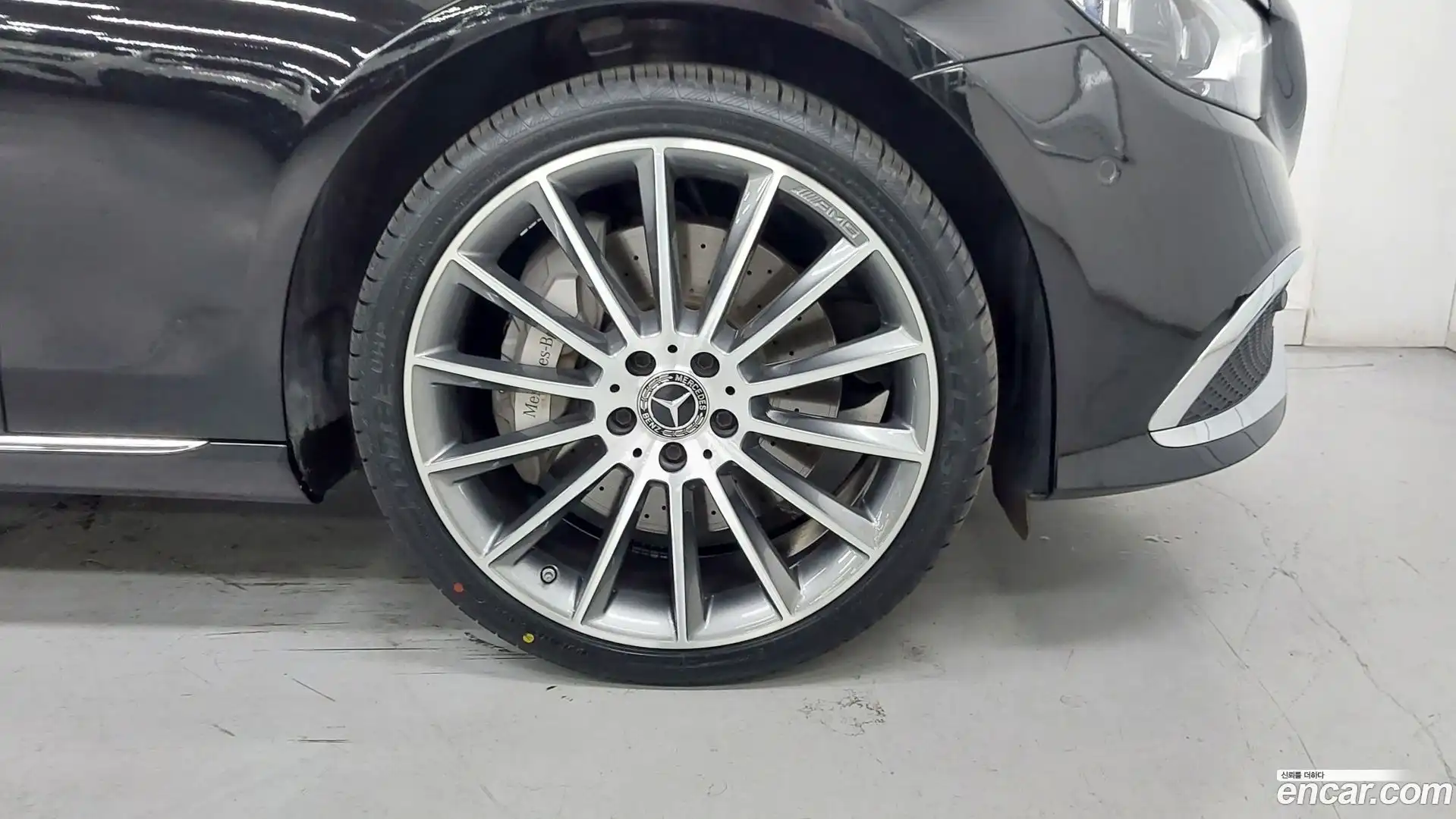 E-Class Mercedes-Benz 2023.8-OUTER-005