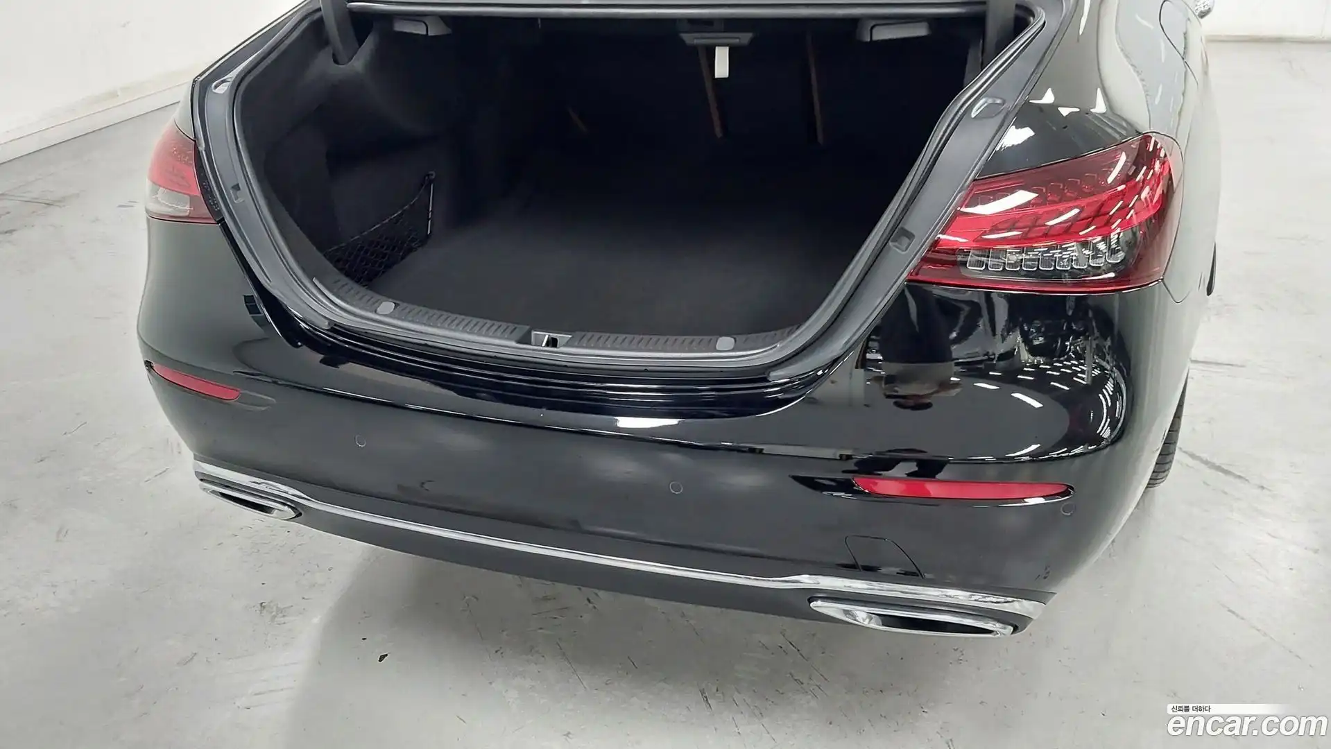 E-Class Mercedes-Benz 2023.8-OPTION-015