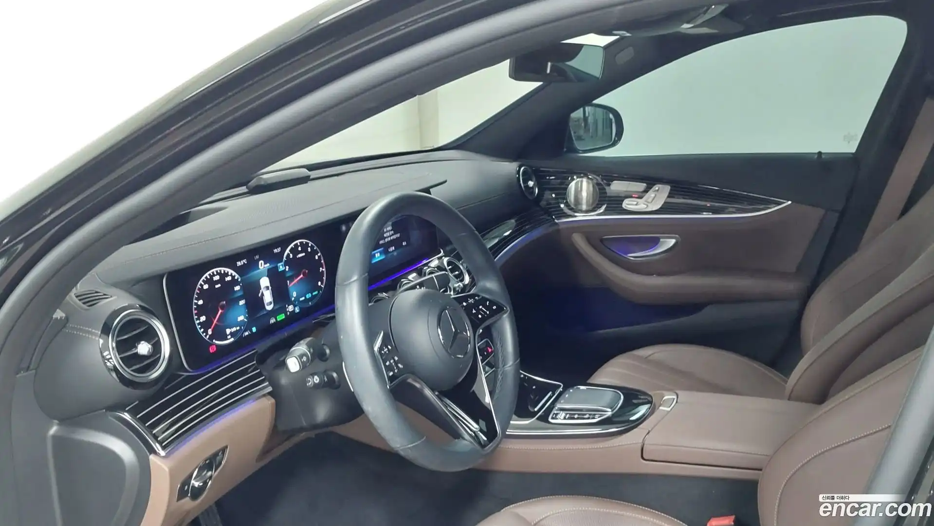 E-Class Mercedes-Benz 2023.8-OPTION-018