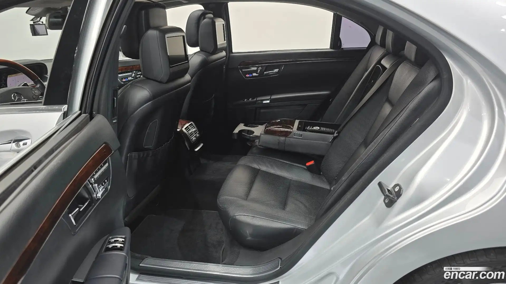 S-Class Mercedes-Benz 2013.9-OPTION-016