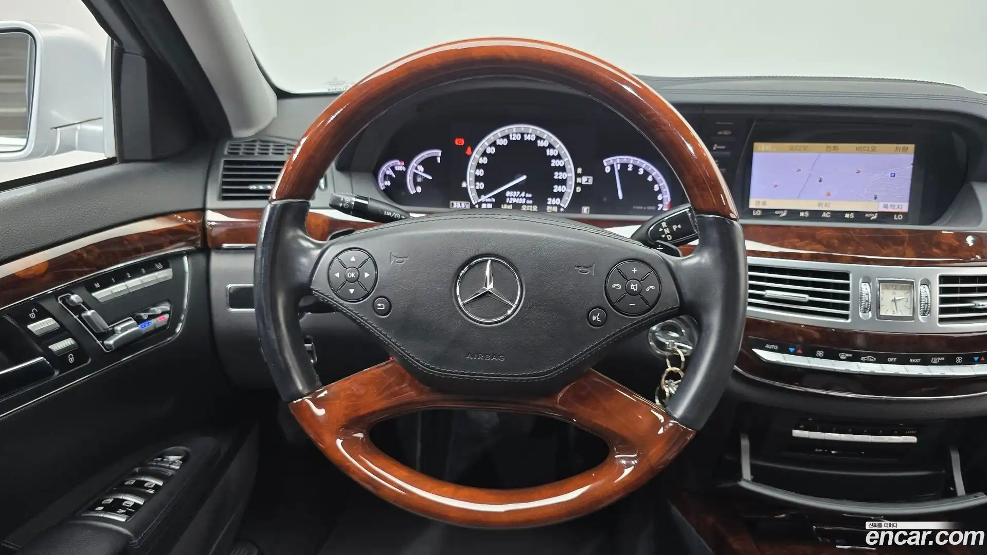 S-Class Mercedes-Benz 2013.9-OPTION-017
