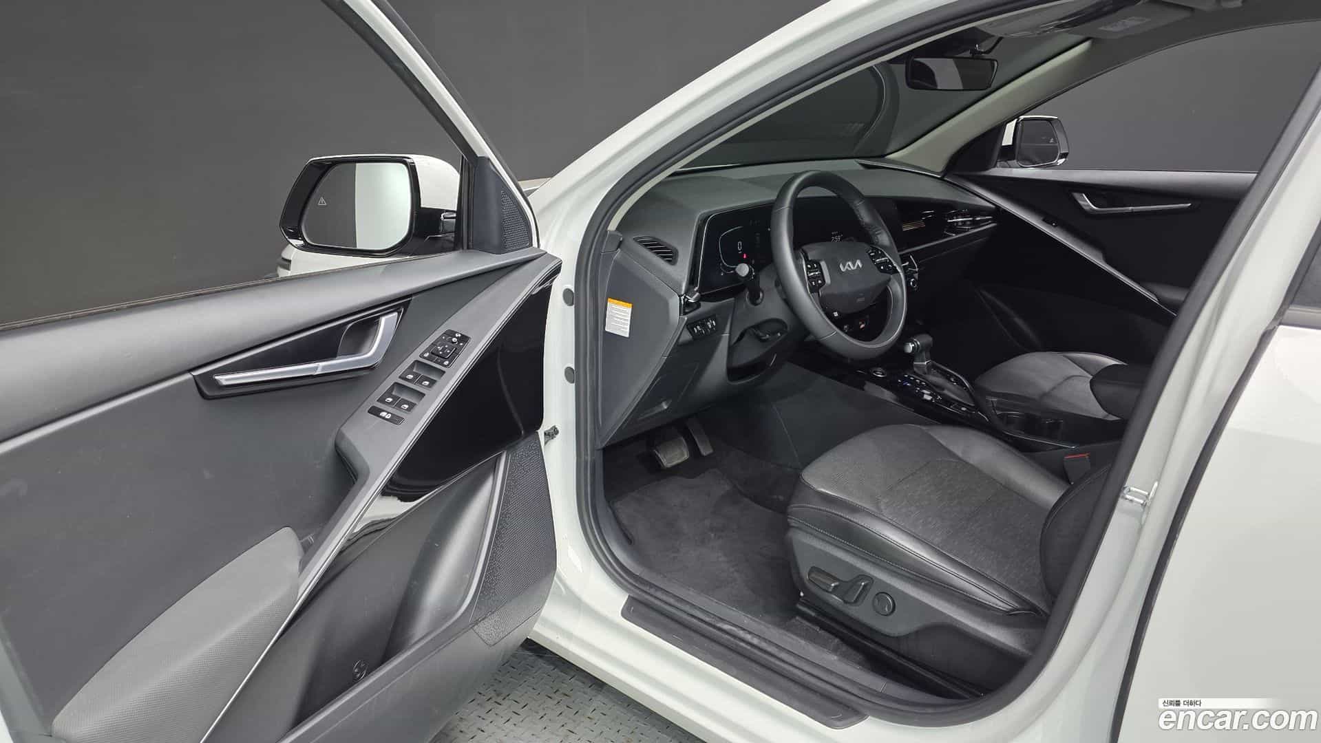 Niro Kia 2022.3-INNER-010
