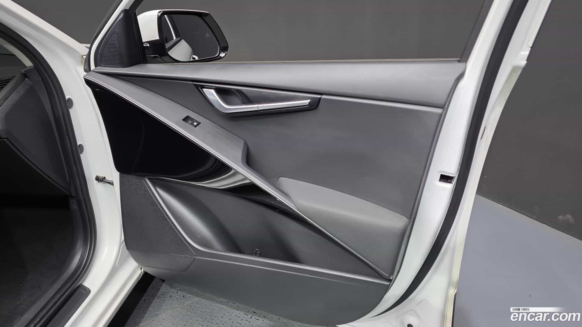 Niro Kia 2022.3-INNER-034