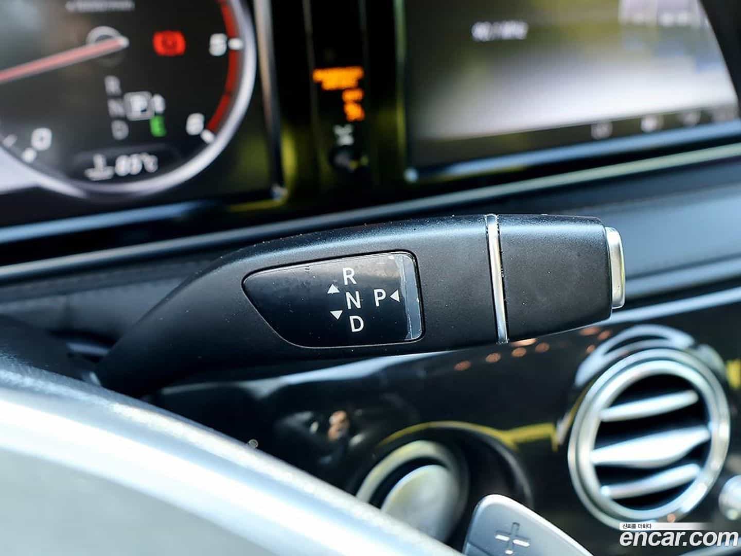 S-Class Mercedes-Benz 2015.3-INNER-007