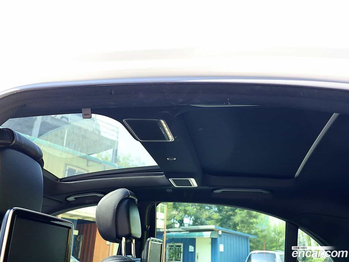 S-Class Mercedes-Benz 2015.3-OPTION-016