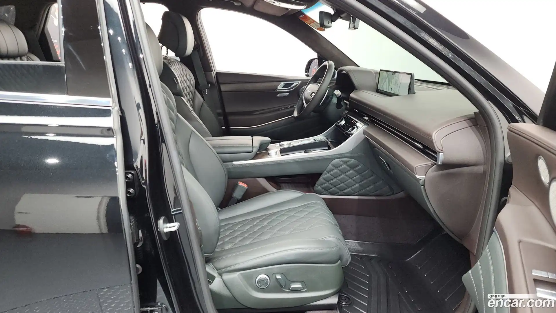 GV80 Genesis 2022.3-INNER-036