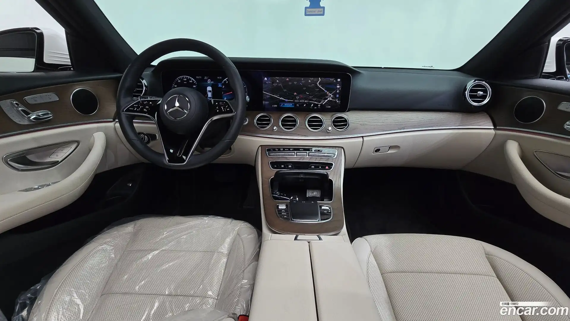 E-Class Mercedes-Benz 2021.7-INNER-007